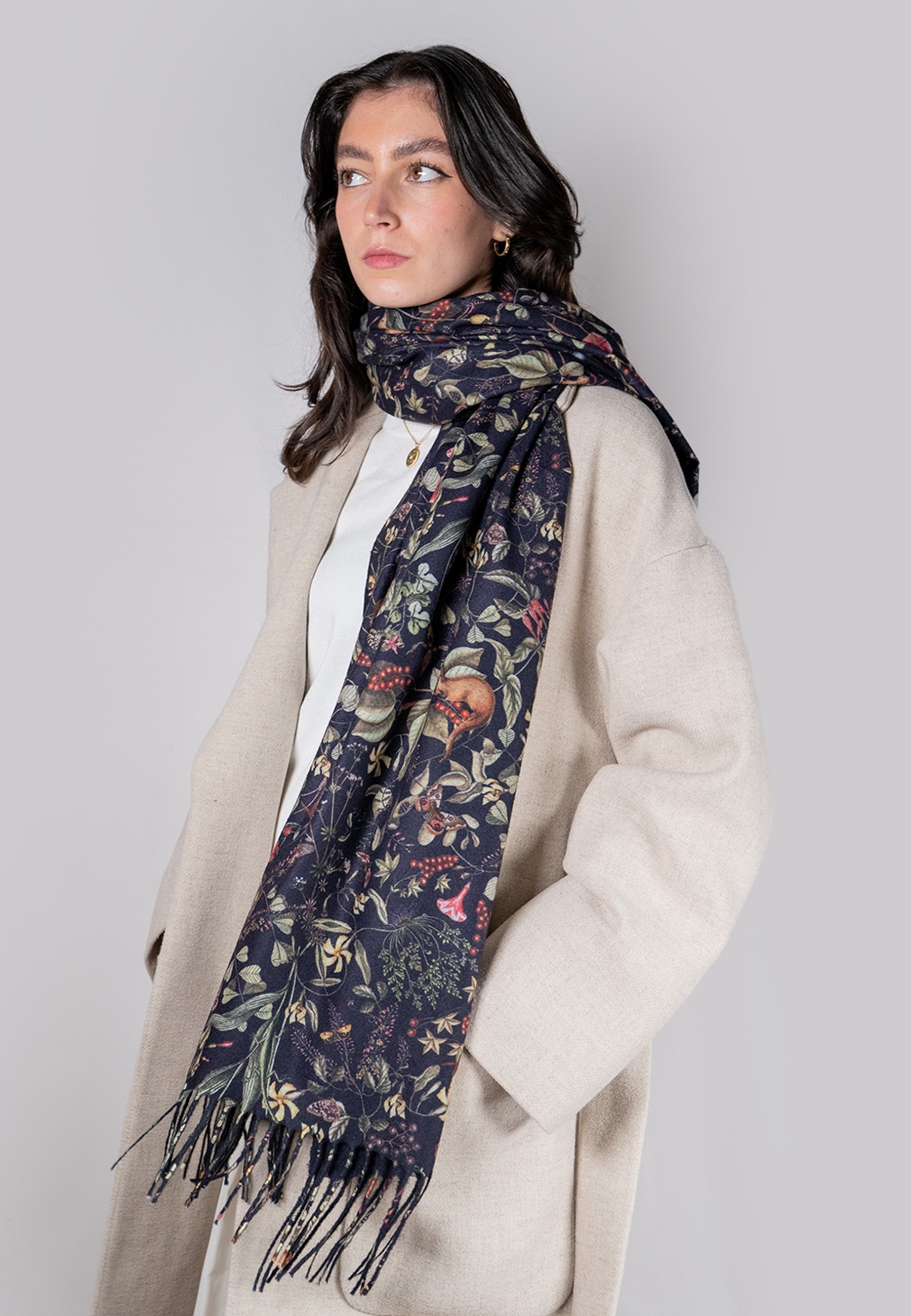 FABLE ENGLAND WOLF GARDEN - Sciarpa - blu navy