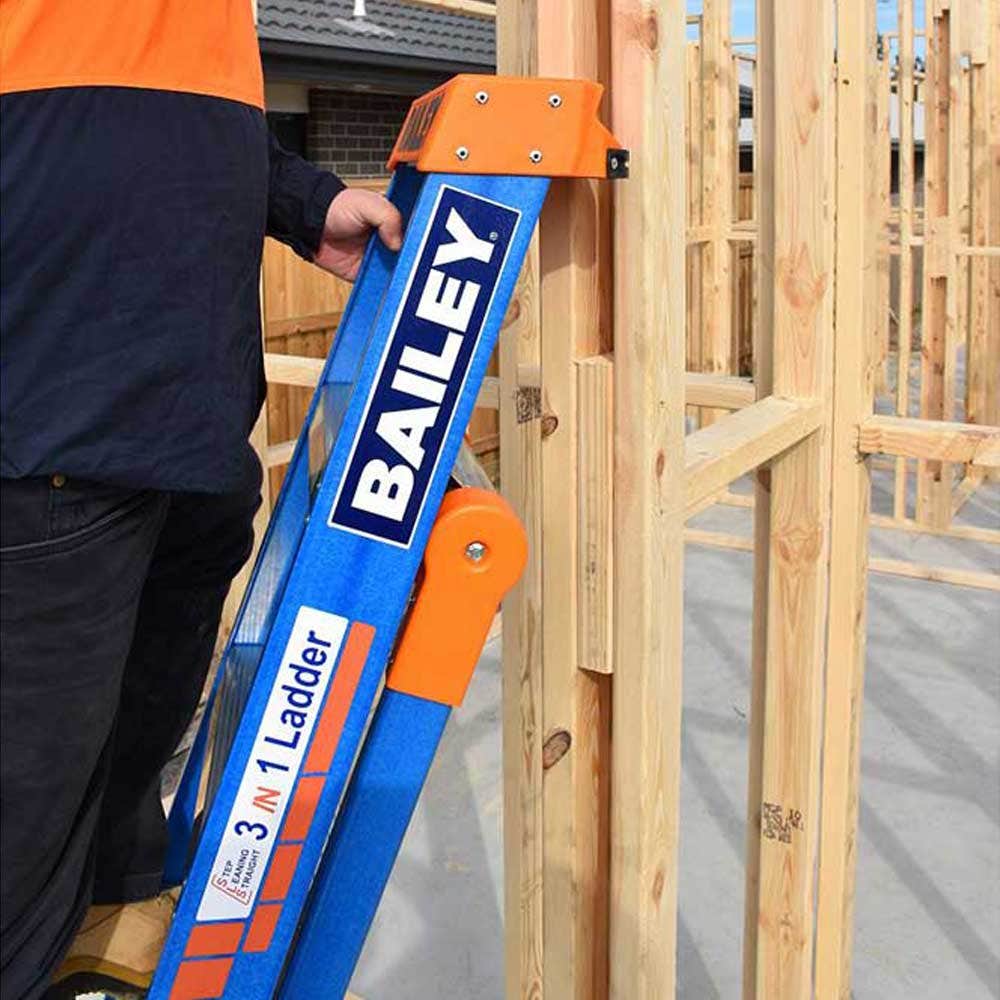 Escada de fibra de vidro BAILEY 2,4 m SLS 3 em 1 150 kg FS13886