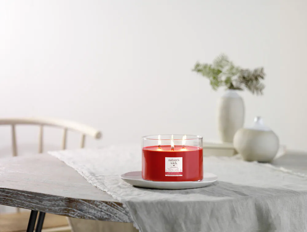 Woodwick Natures Wick Świeca w Szkle z 3 Drewnianymi Knotami Redberry & Nutmeg