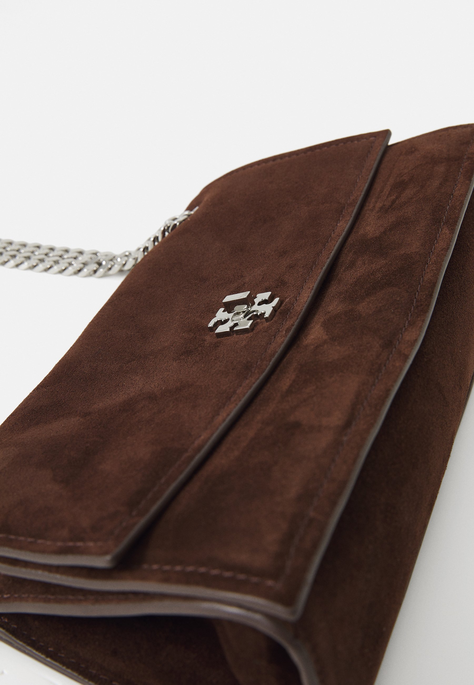 Tory Burch TURNLOCK SUÈDE SCHOUDERTAS - Crossbodytas - donkerbruin