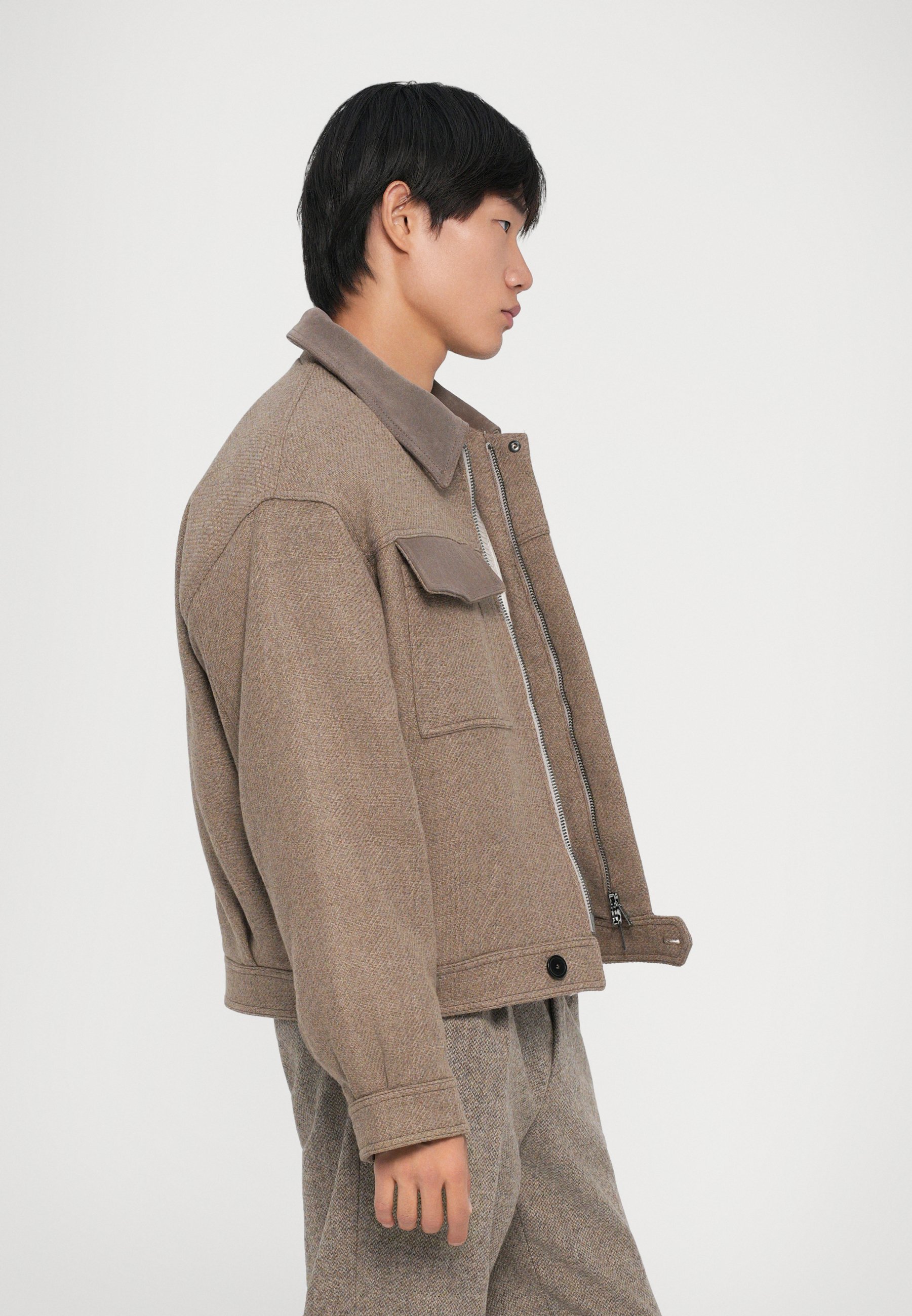 Vullingstukken BOX JACKET VARSITY - Lichte jas - sfeer