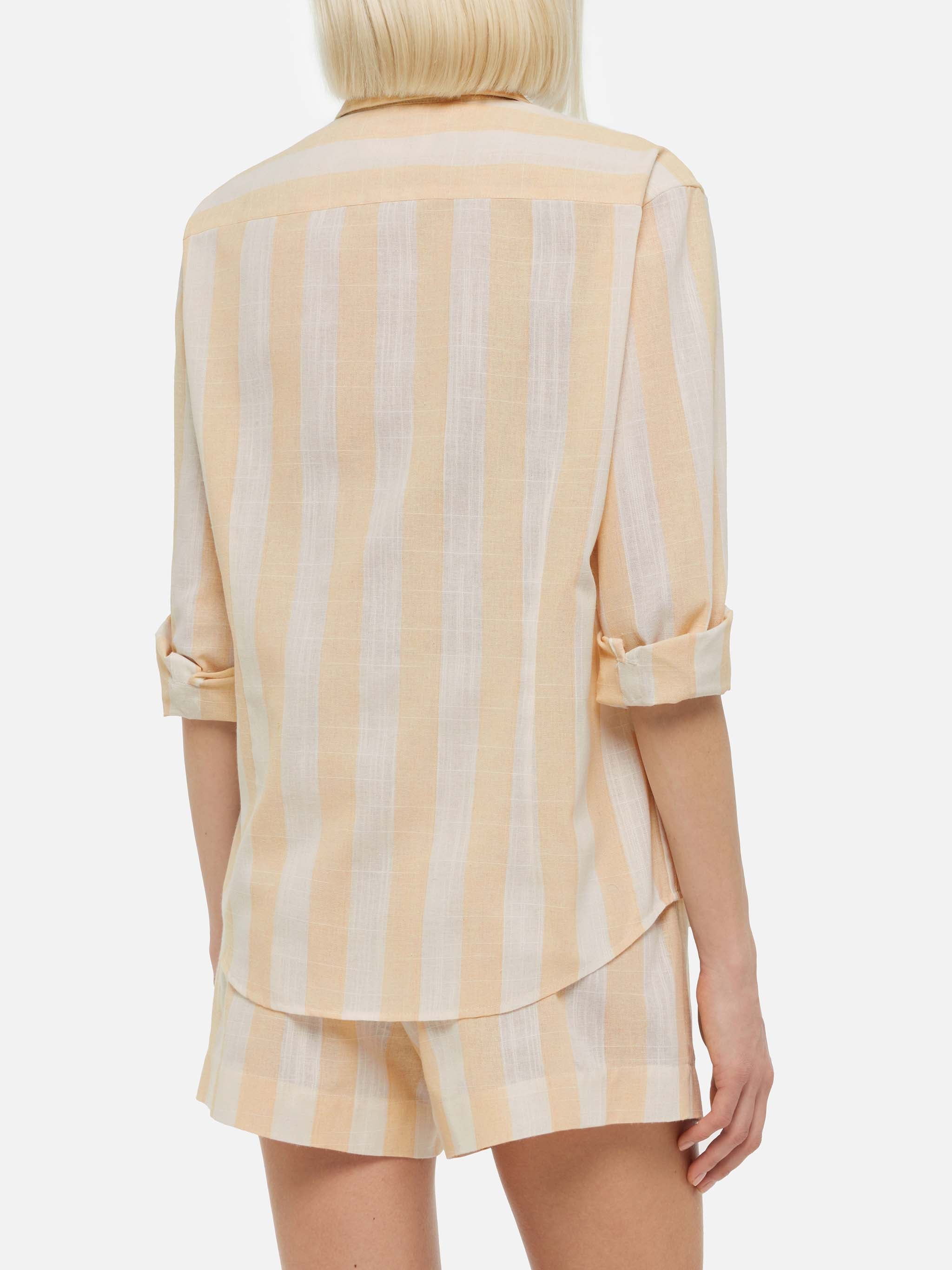 Klassieke Meredith linnen blouse met beige streepmotief.