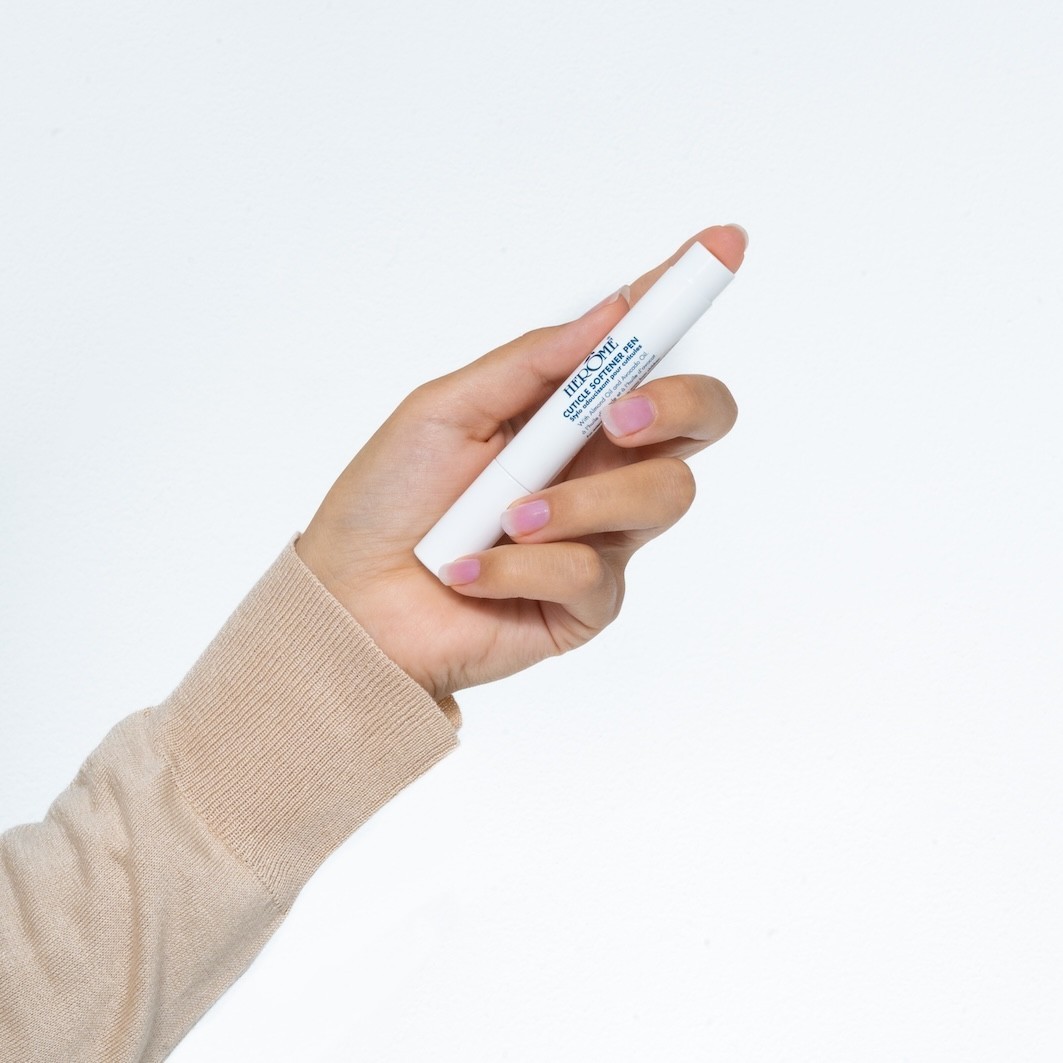 Herome Cosmetics olovka za njegu noktiju, olovka za omekšavanje zanoktica za njegu ruku – 4 ml