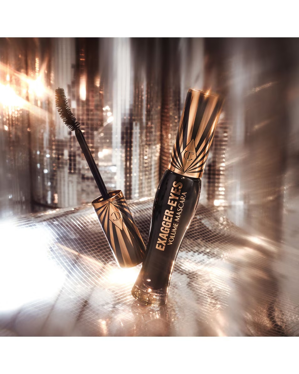 Μάσκαρα CHARLOTTE TILBURY για έξτρα μάτια, κιτ ματιών EXAGGER-EYES SMOKEY