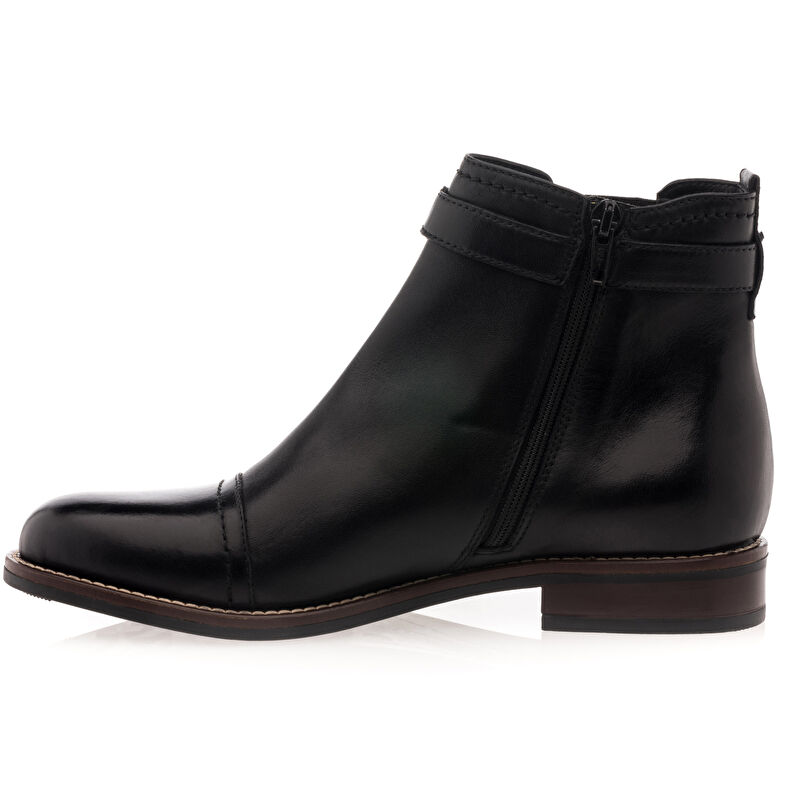 Schwarze Damenstiefel / Stiefeletten