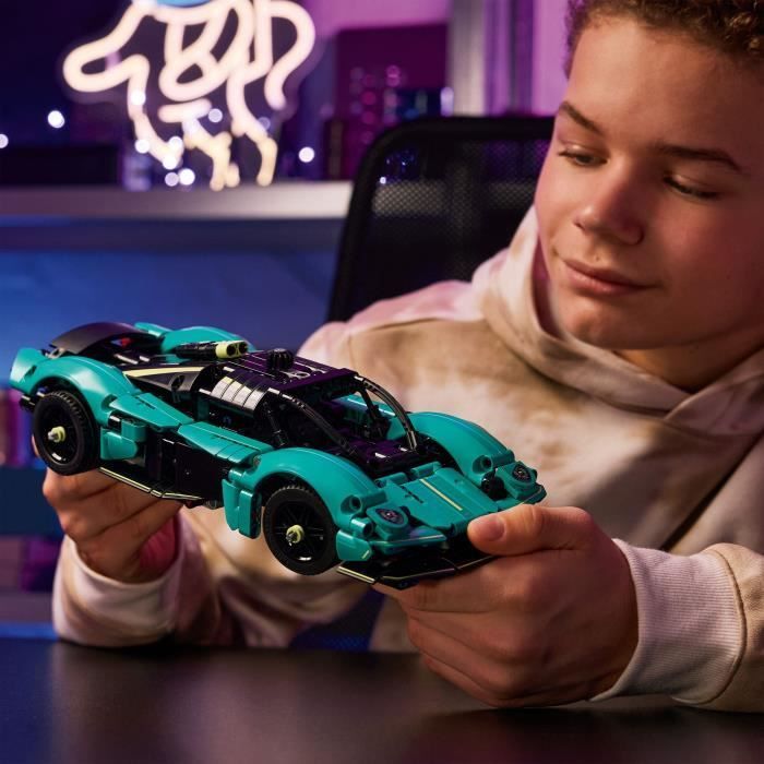 LEGO Technic 42208 Aston Martin Valkyrie - Jeu de Construction pour Garçon dès 9 ans