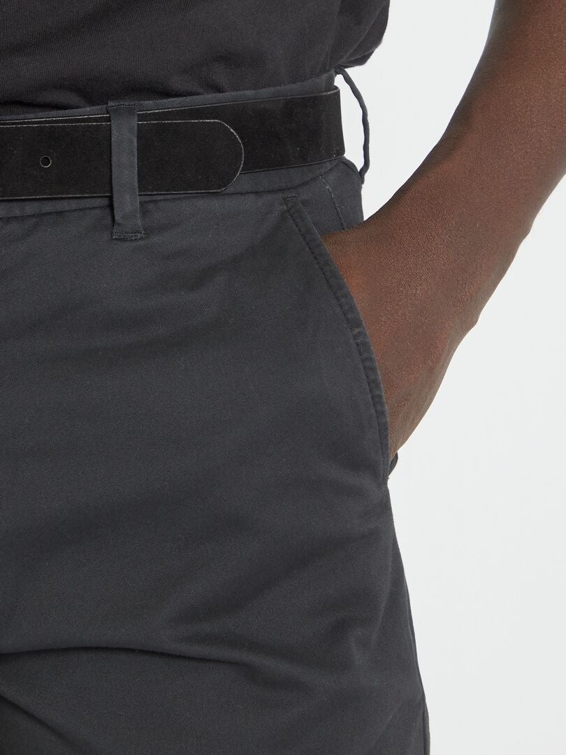Pantalones chinos ajustados con cinturón - Talla L32 - Negro