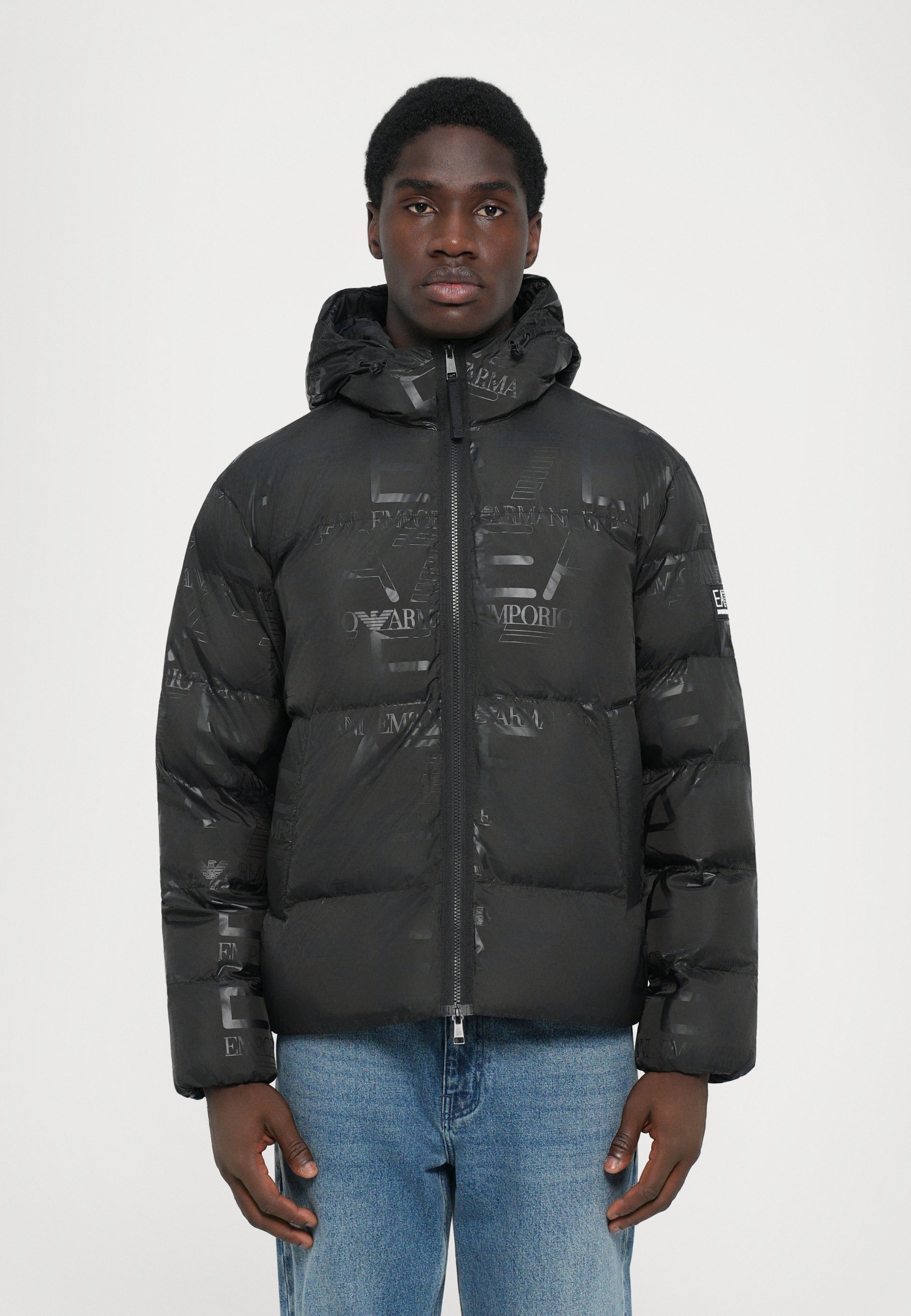 EA7 Emporio Armani MOUNTAIN HOODED JACKET LOGO REPEAT - Winterjas - zwart