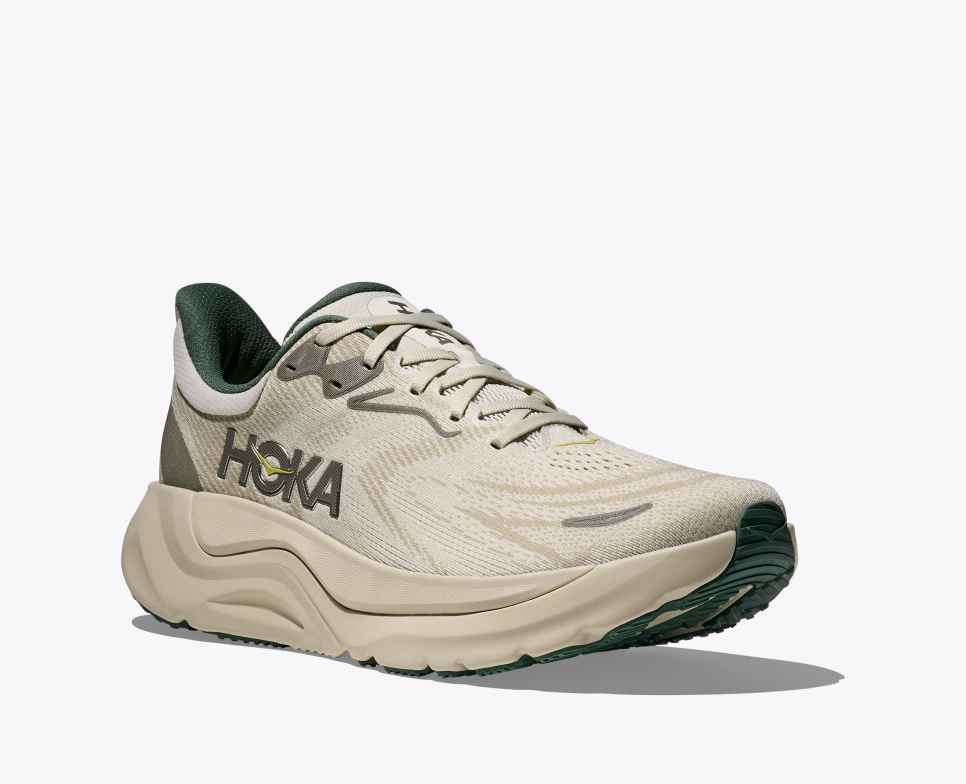 HOKA Arahi 8 Truffelzout / Oesterzwam