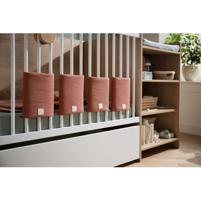 Cuna convertible Baby Price Up - 120x60cm - Se convierte a 90x190cm - Acabado en madera - Con cambiador y estantes
