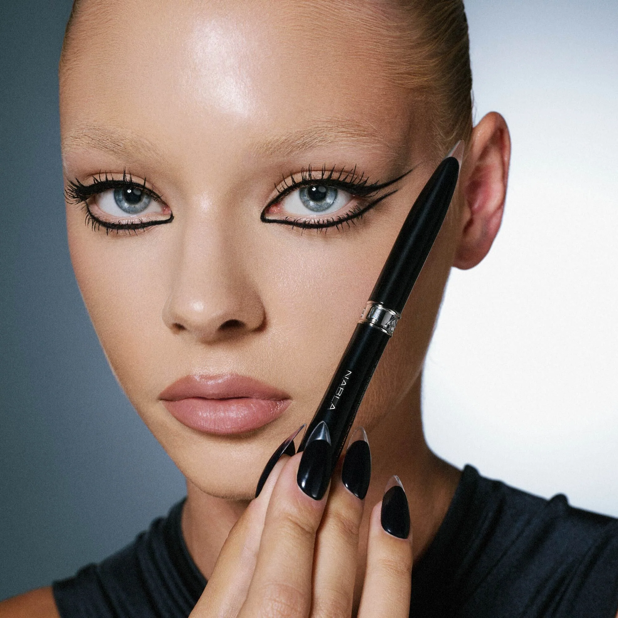 Occhi True Signature Eyeliner - Eyeliner
