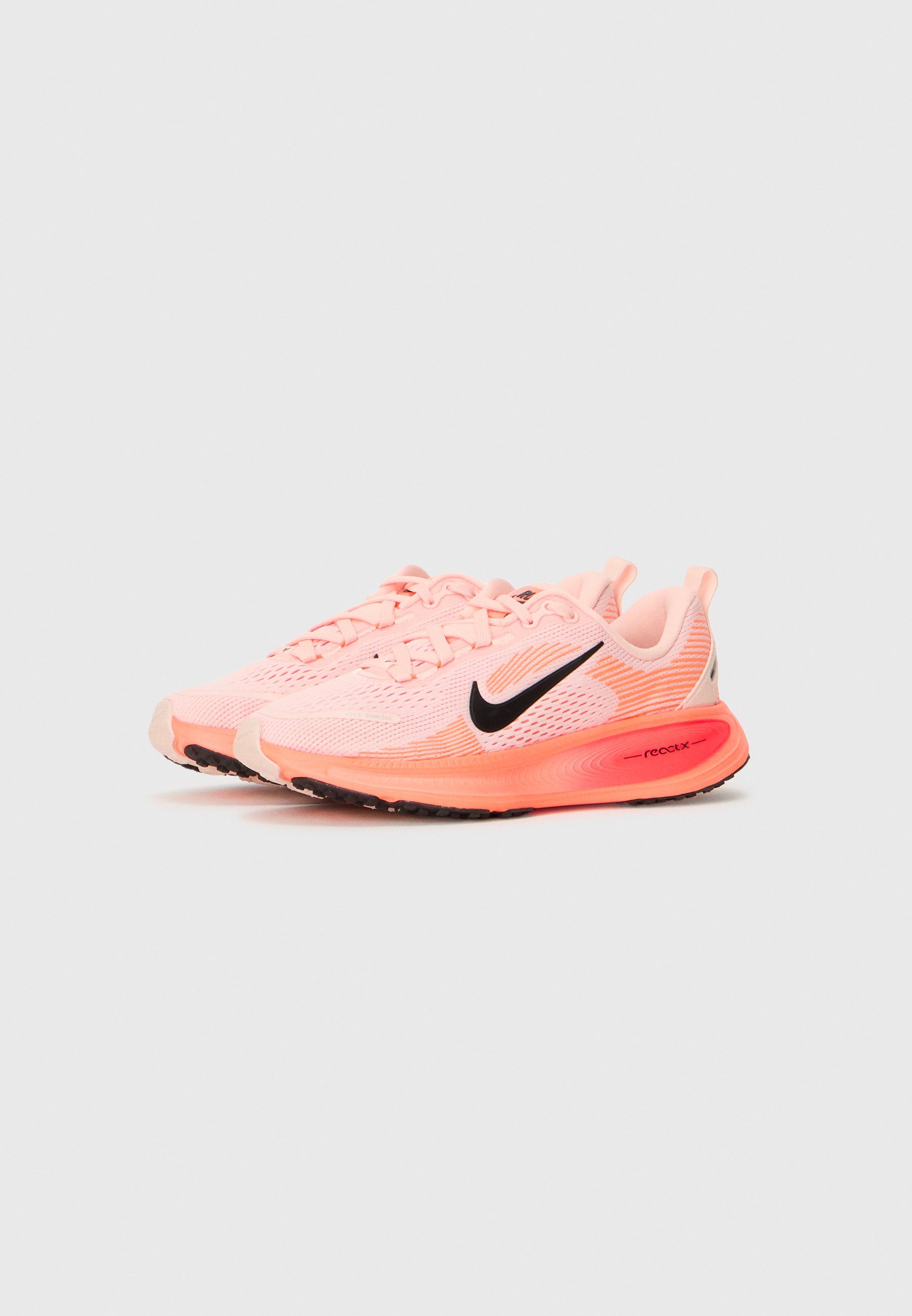Nike Performance VOMERO 18 UNISEX - Hardloopschoenen voor op de weg - echo pink/black/bright crimson/crimson bliss