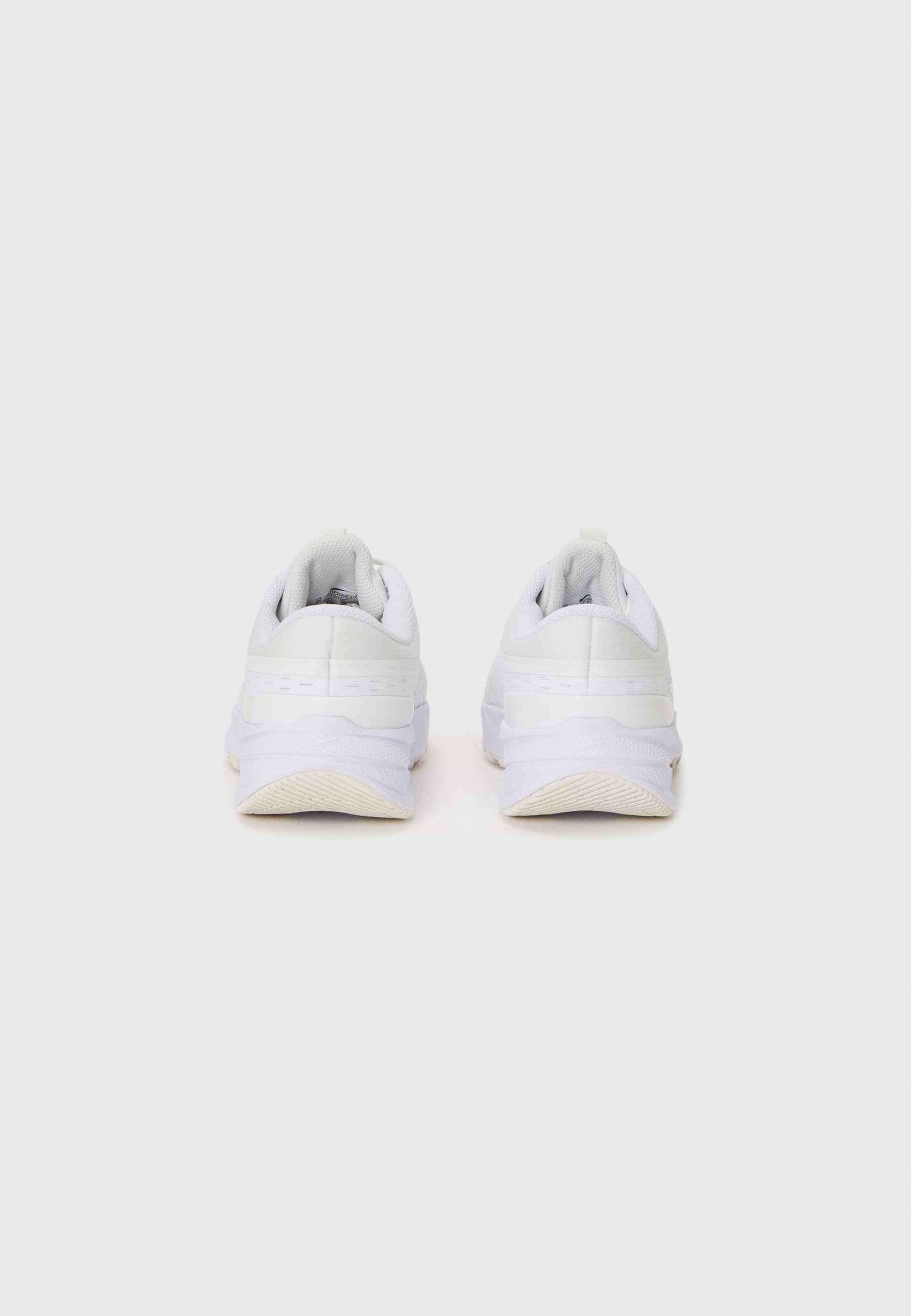 Nike Performance STAR RUNNER 5 UNISEX - Road running shoes - summit white/white/black