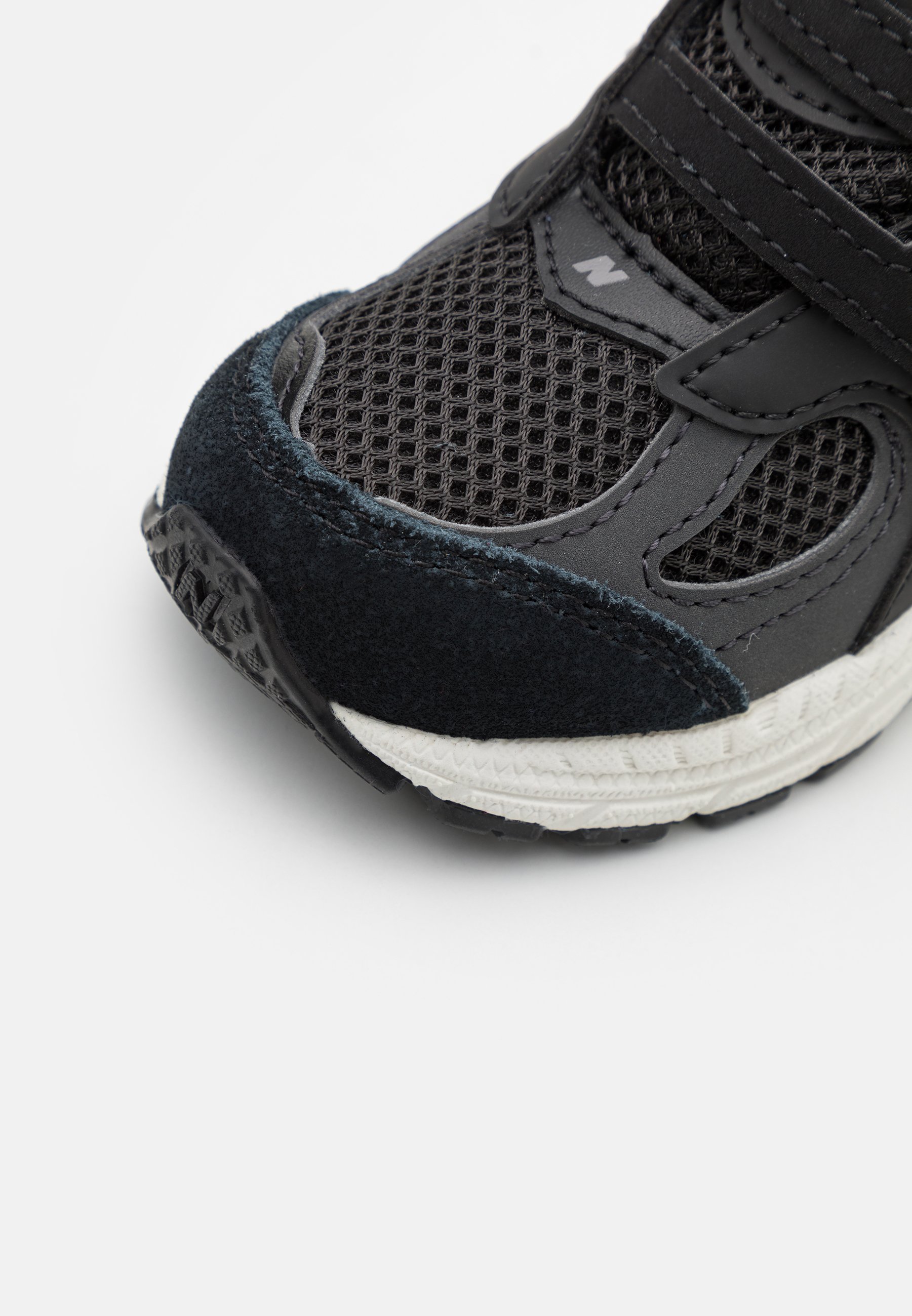 New Balance 2002 - Treningssko - svart