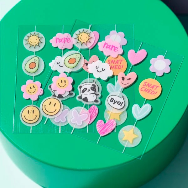 Essence Spot Squad flasteri za bubuljice<br>32 komada