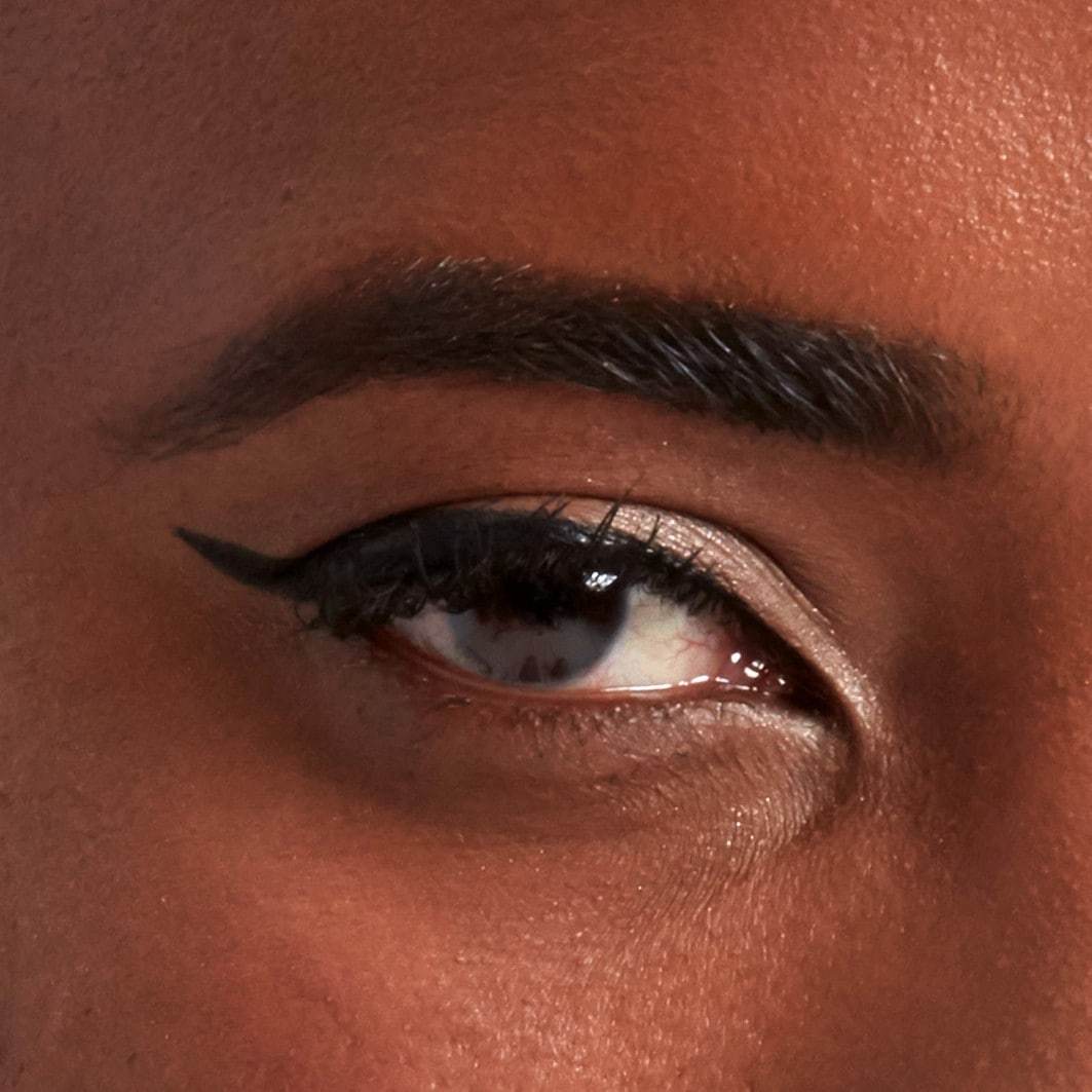NYX Professional Makeup Epic Wear tečni ajlajner - 15,55 g