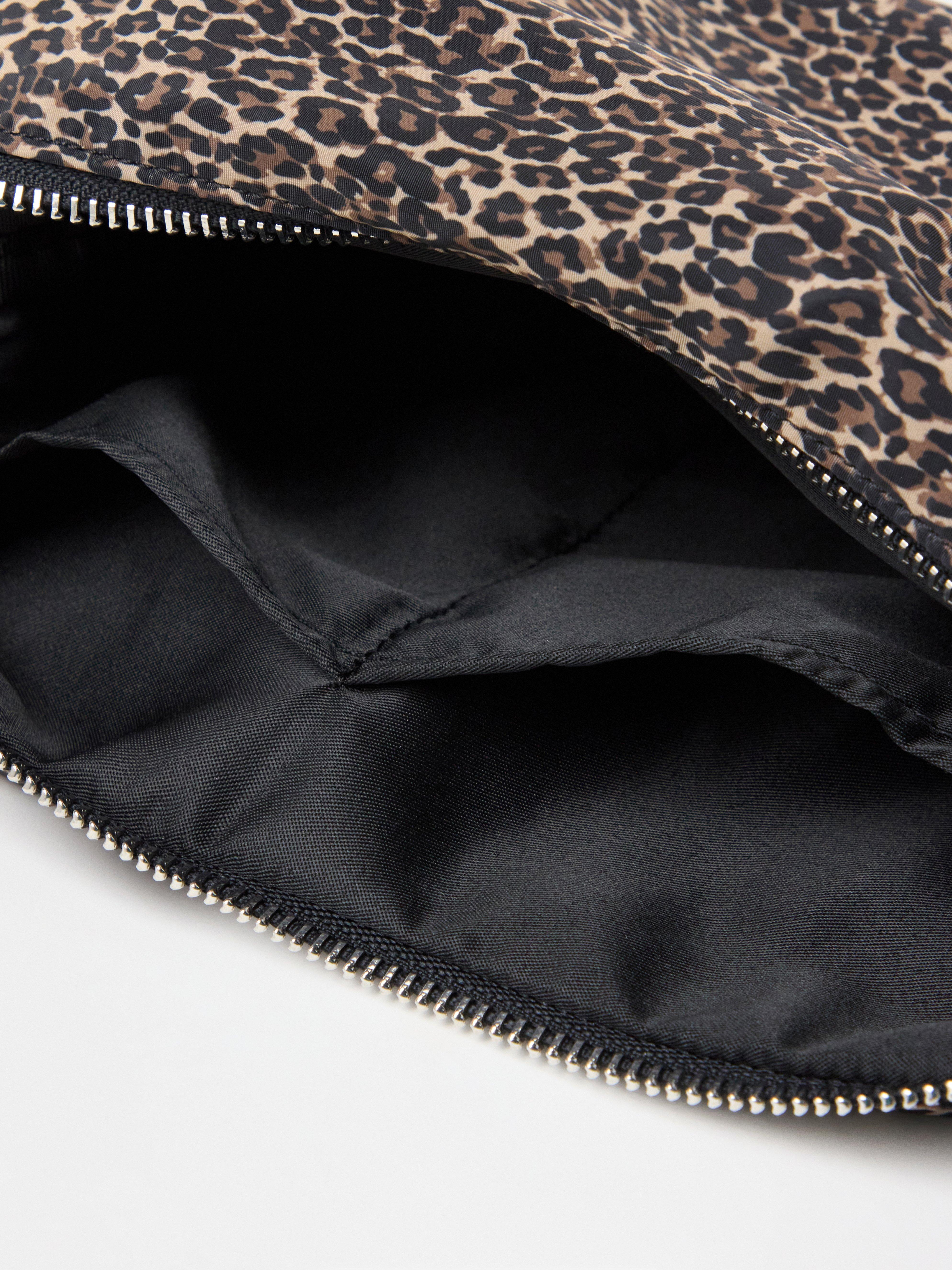 Bolsa transversal marrom
