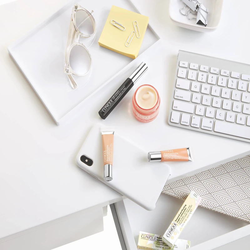 Clinique All About Eyes™ Creme para Olhos para Inchaço e Olheiras