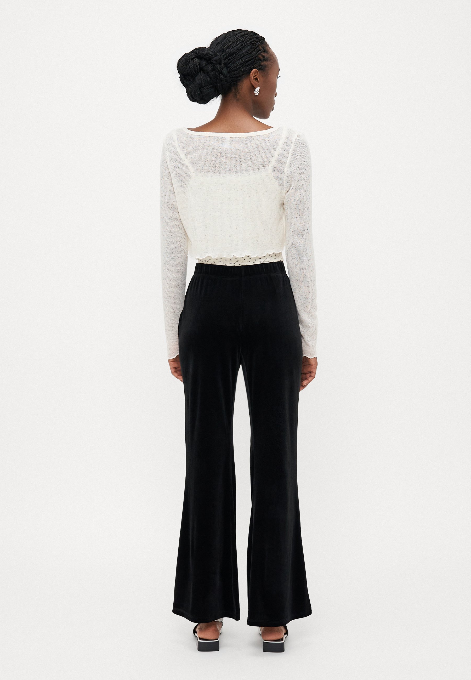 ONLY Petite ONLSMOOTH FLARED - Broek - zwart