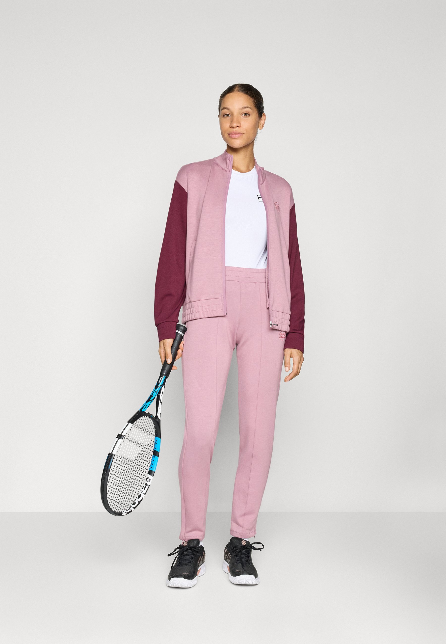 EA7 Emporio Armani TENNIS PRO FREESTYLE TRAININGSANZUG-SET - Trainingsanzug - Dunkelorchidee/Bordeaux