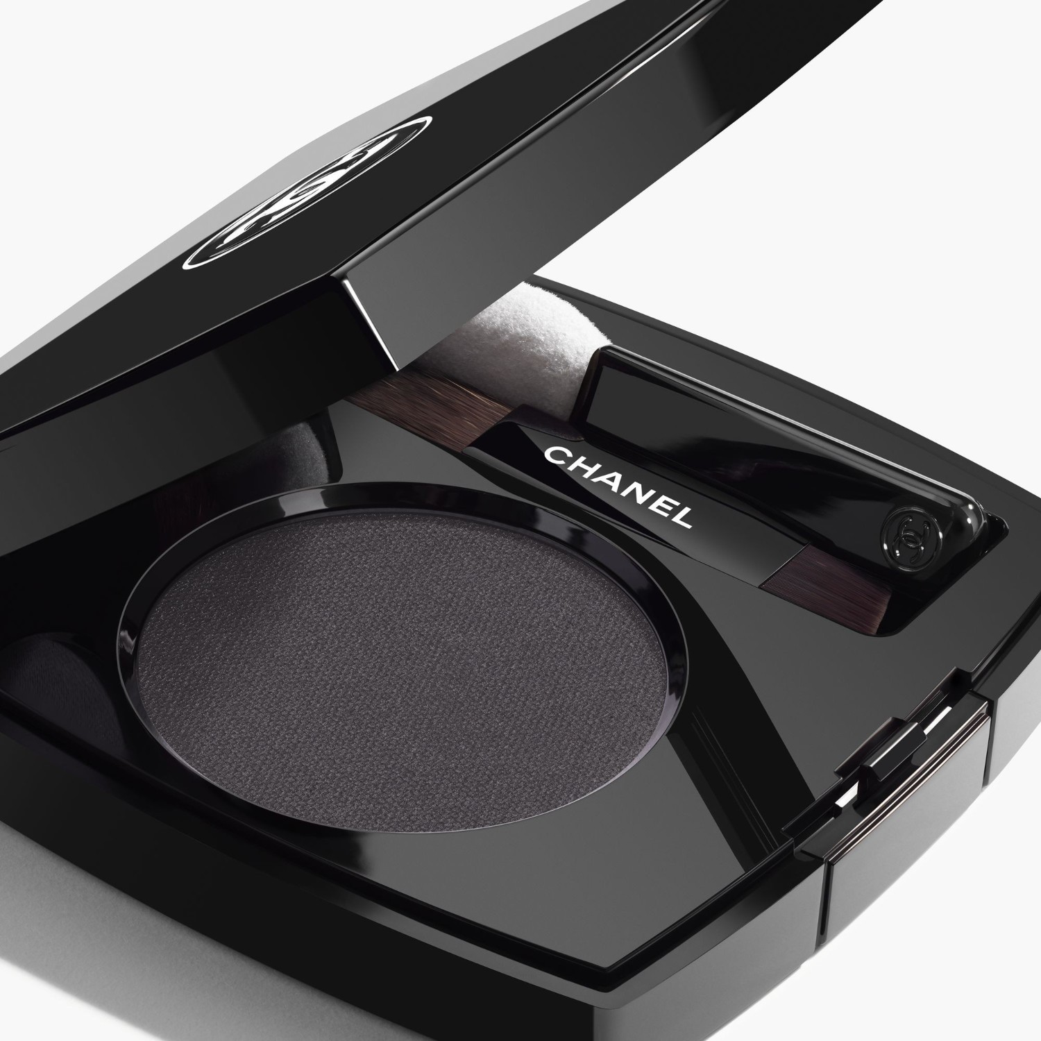 CHANEL akių šešėliai OMBRE ESSENTIELLE - 2,2 g