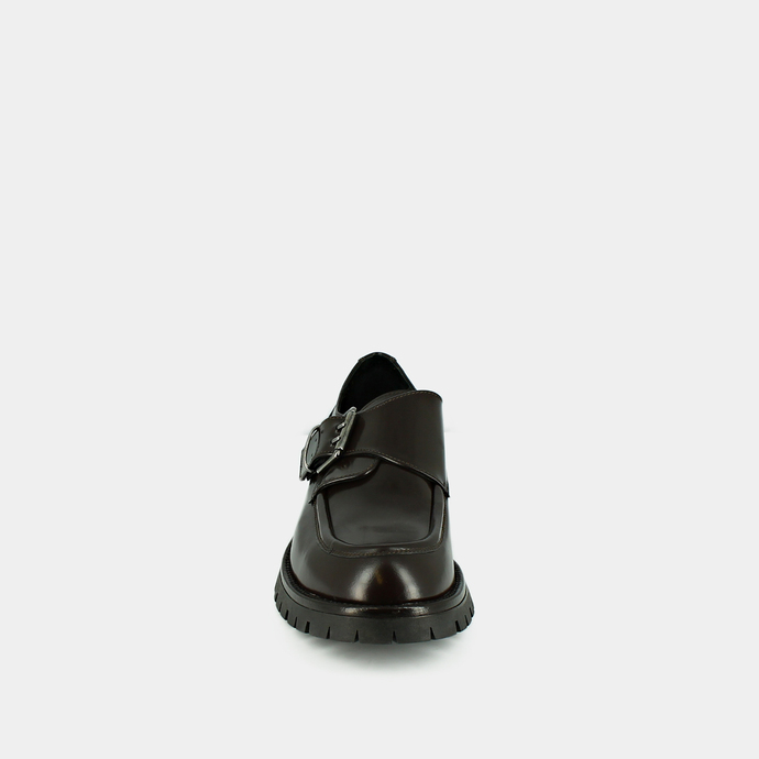 Derbies à talons plats, boucles et coutu...  en cuir glacé marron