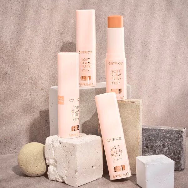 „Catrice Soft Glam Filter 030“ vidutinio dydžio pieštukas, 9 g