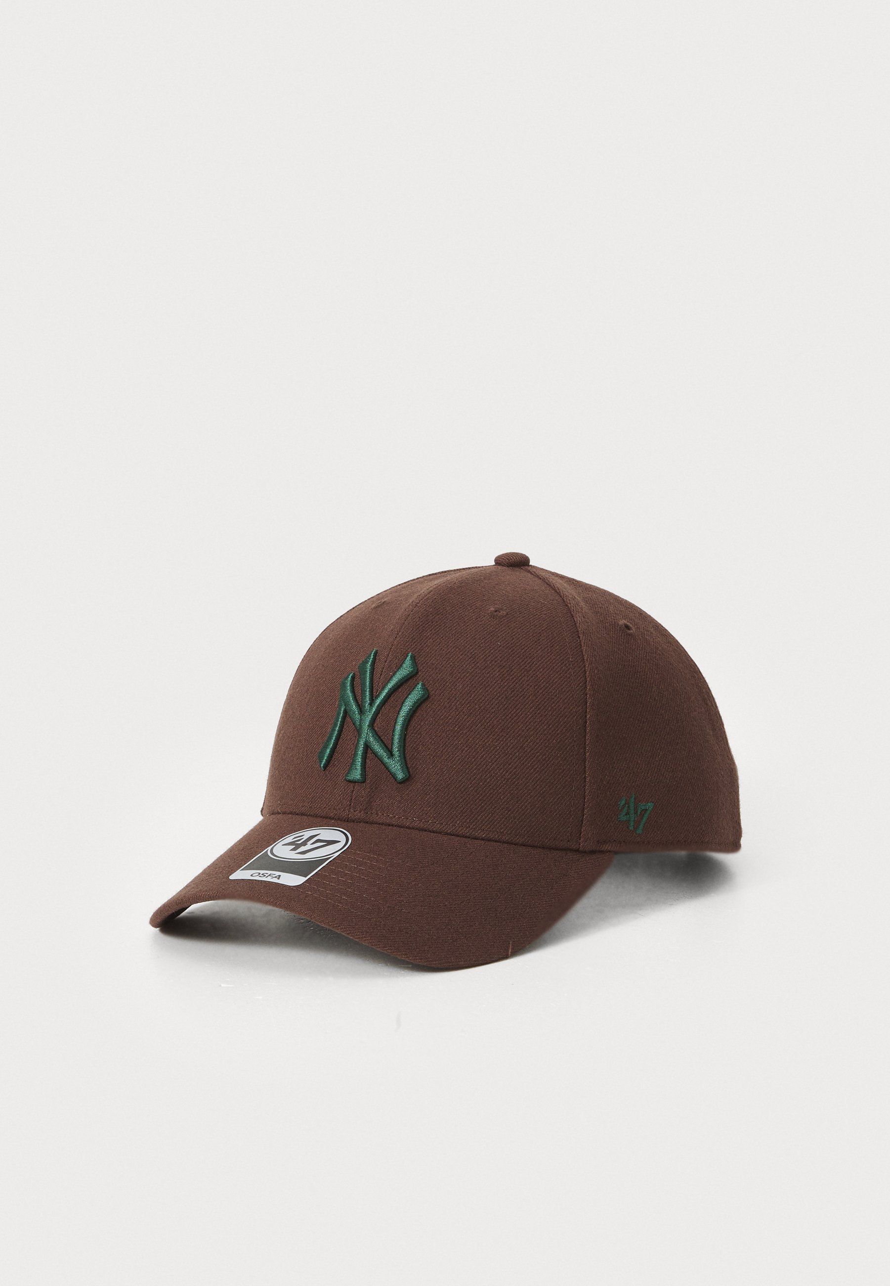 '47 Caps