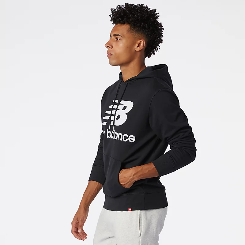 Męska bluza z kapturem NB Essentials Stacked Logo Po – CZARNY