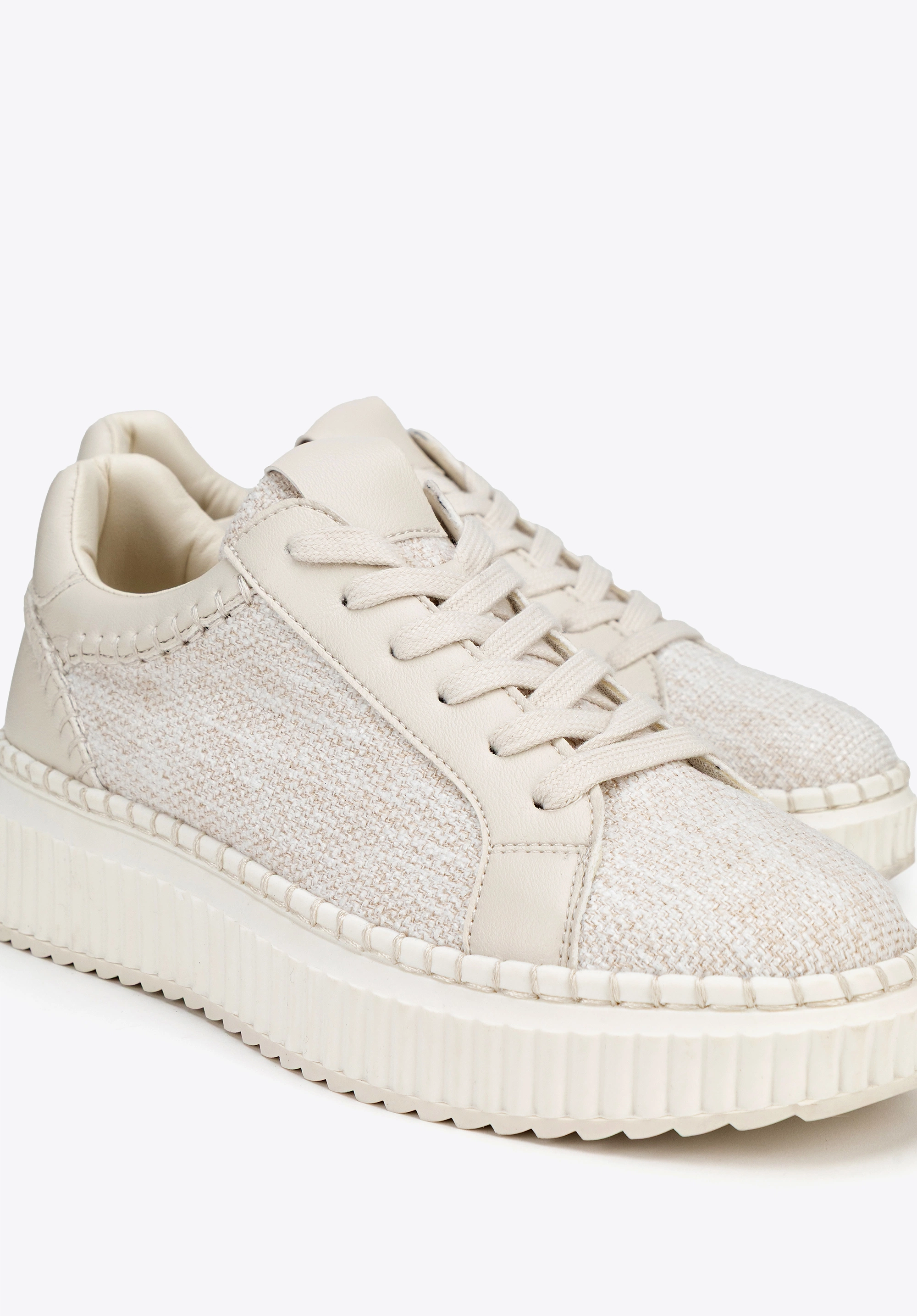 Damskie sneakersy z materiału włókienniczego i ekoskóry złamana biel