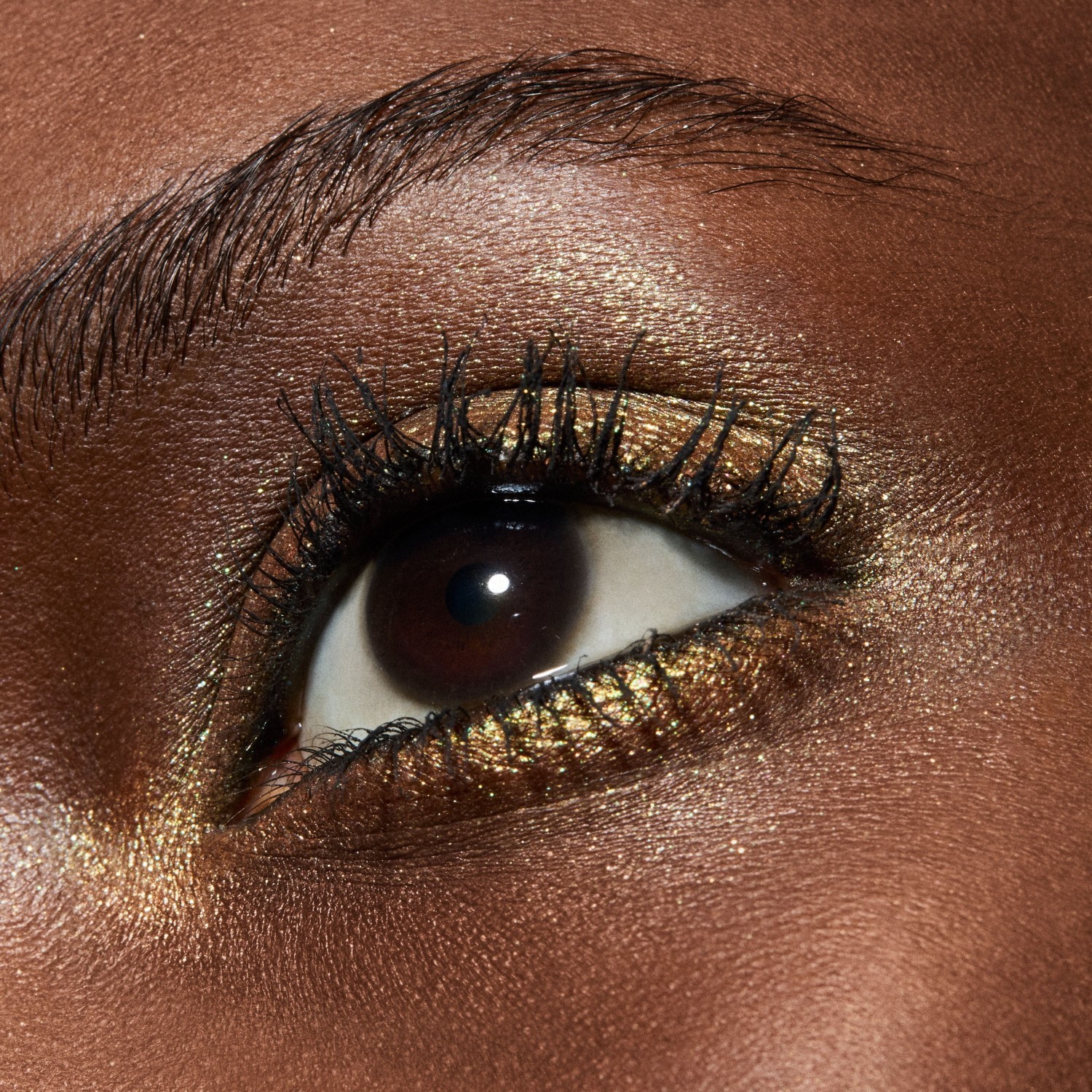 MAC „Dazzleshadow“ blizgučių pavidalo akių šešėliai, kompaktiški – 1 g.