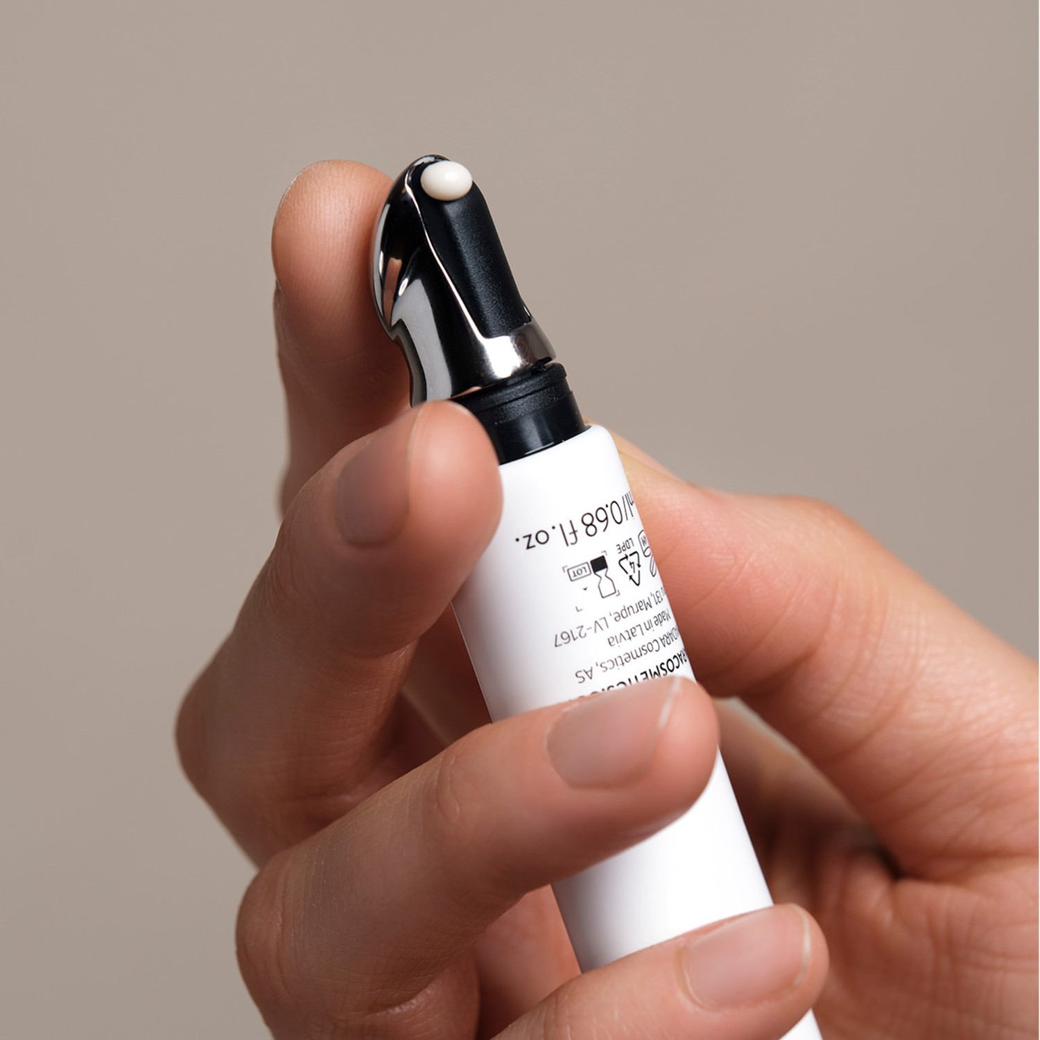 MÁDARA Wrinkle Resist Crème contour des yeux