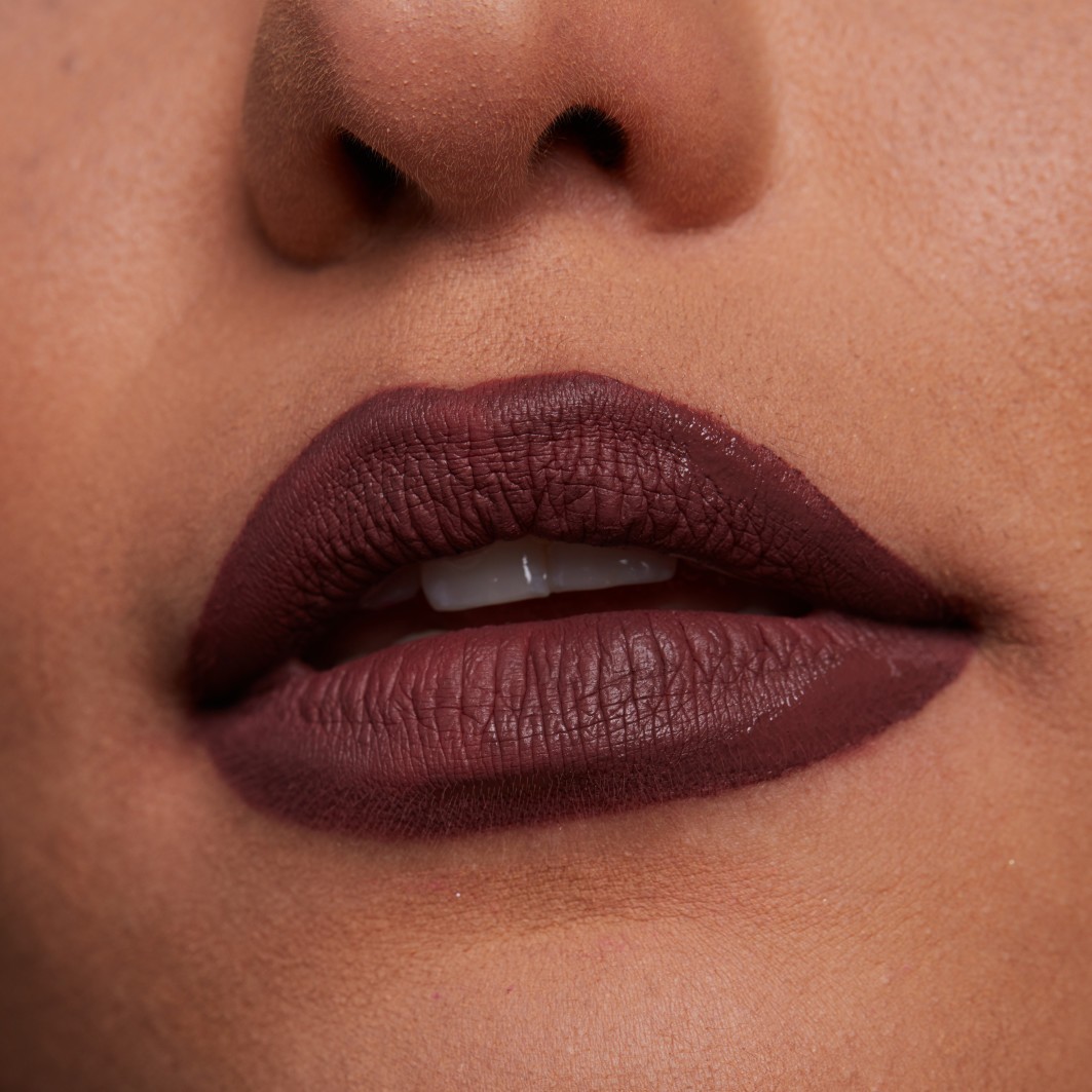 NYX Professional Makeup lūpų dažai „Lip Lingerie XXL“ – 4 ml