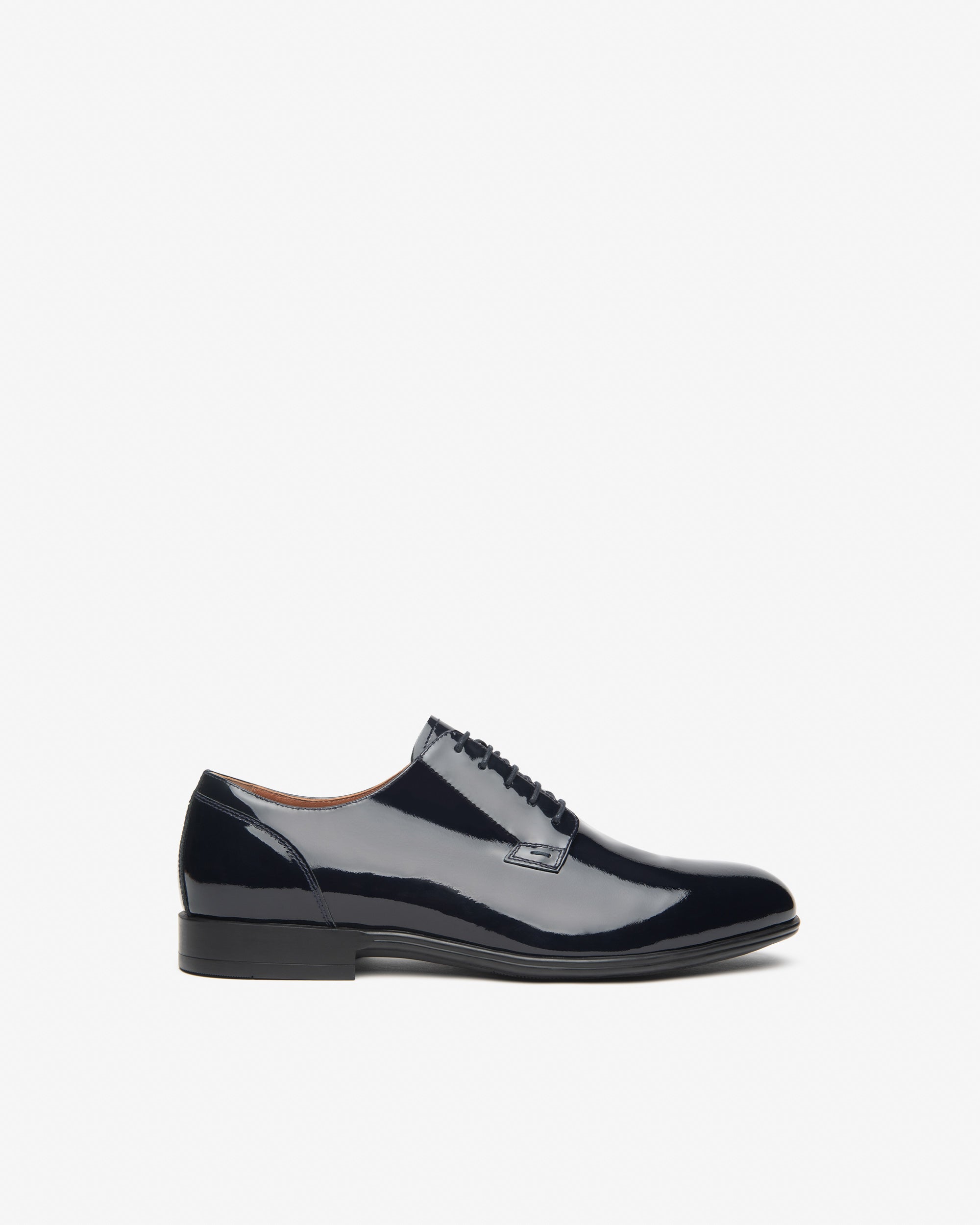 Herren-Schnürschuhe aus Lackleder