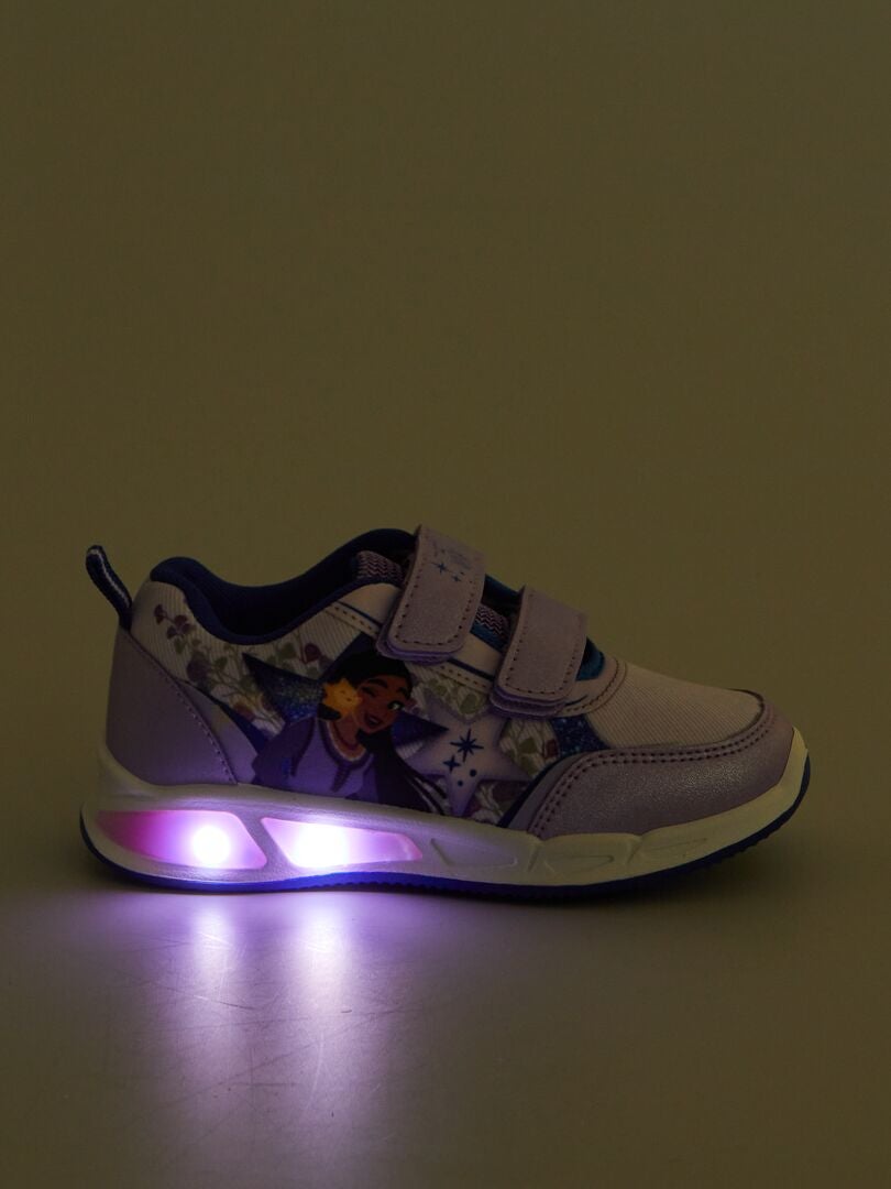 Disney's 'Wish' sneakers met lichtjes - ROZE