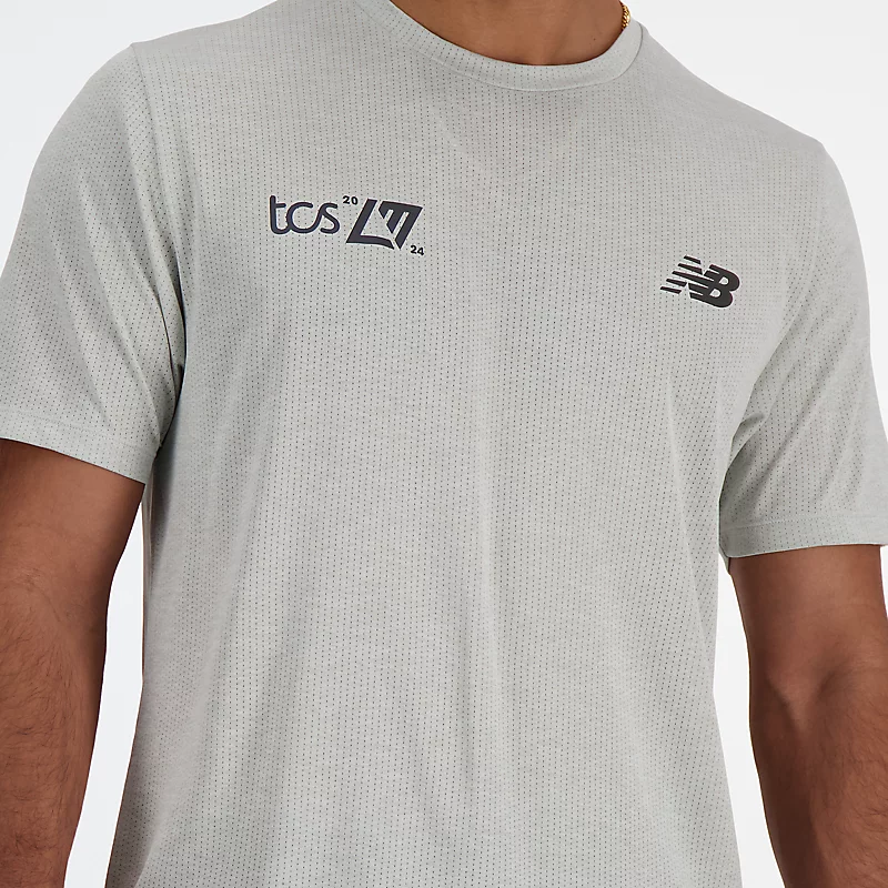 Męska koszulka do biegania NB Athletics London Edition – ATHLETIC GREY