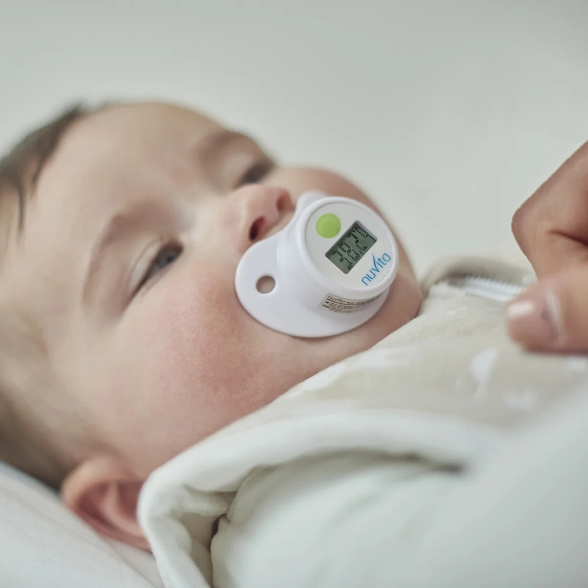Thermomètre Nuvita avec tétine pour nouveau-nés