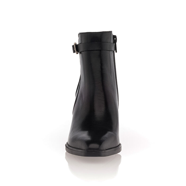 Schwarze Damenstiefel / Stiefeletten