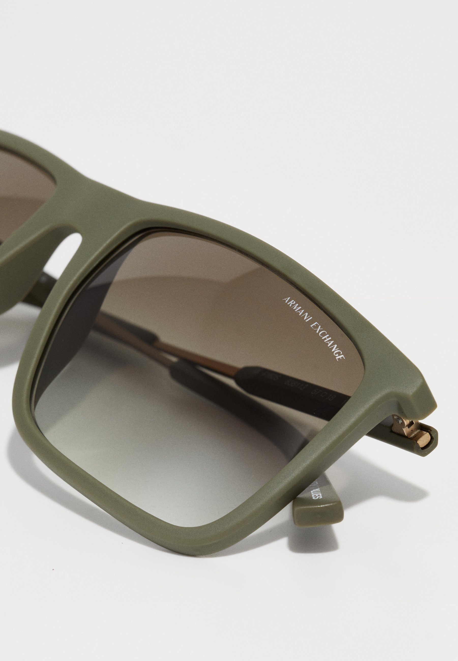 Armani Exchange zonnebril - mat saliegroen