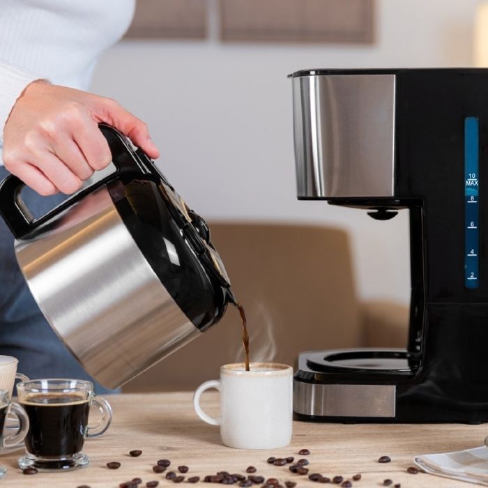 Cafetera de filtro Cecotec de 1,2 L, 66 gotas y termostato, 950 W de potencia, 10 tazas, tecnología ExtremeAroma.