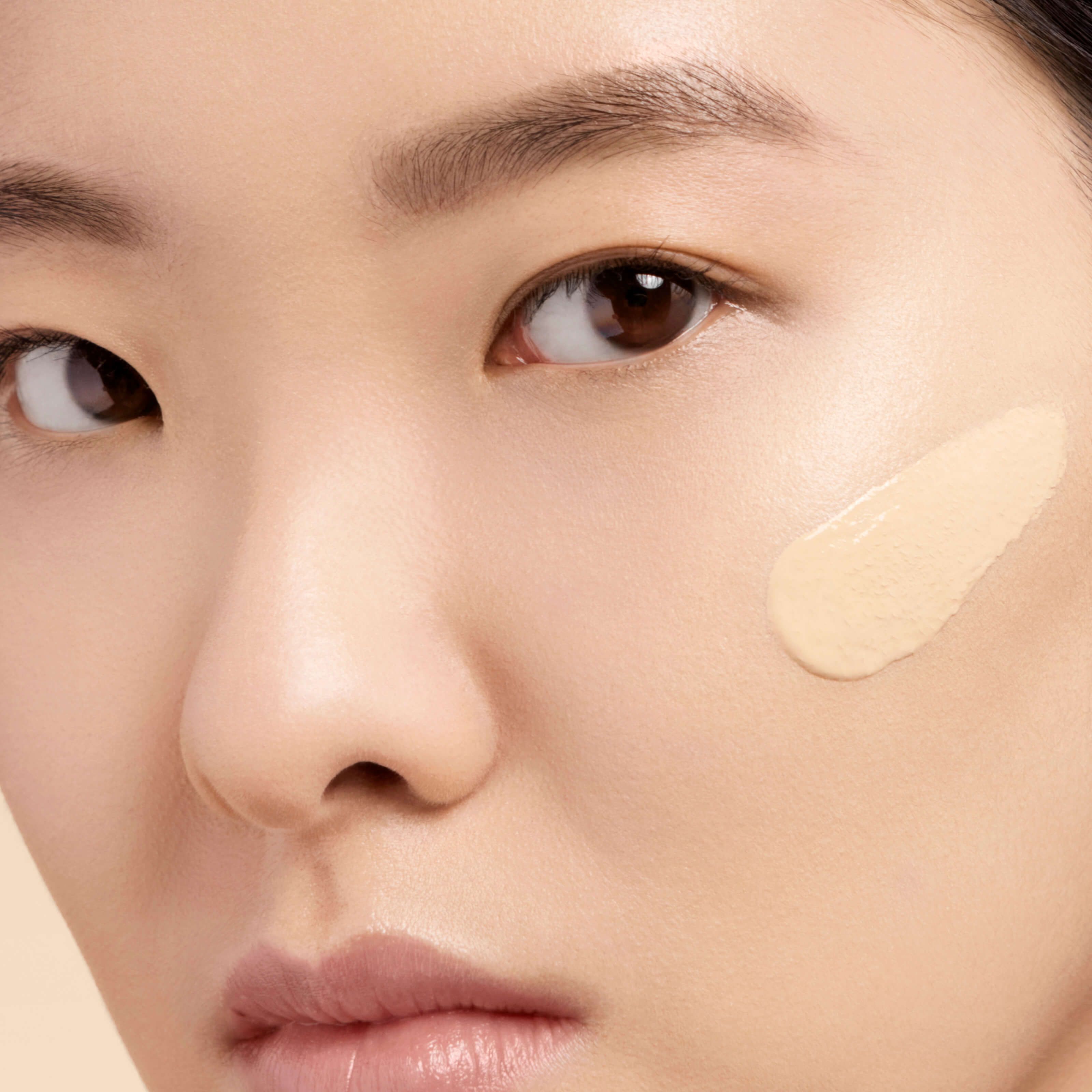 All Hours Foundation Luminous Matte Makeup Base Luksuzni puderi za šminku