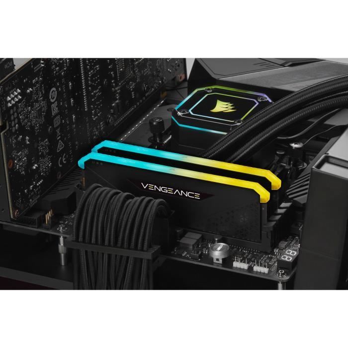 RAM Memory - CORSAIR - Vengeance RGB RS - DDR4 - 16GB 2x8GB DIMM - 3200 MHz - 1.35V - Black (CMG16GX4M2E3200C16)