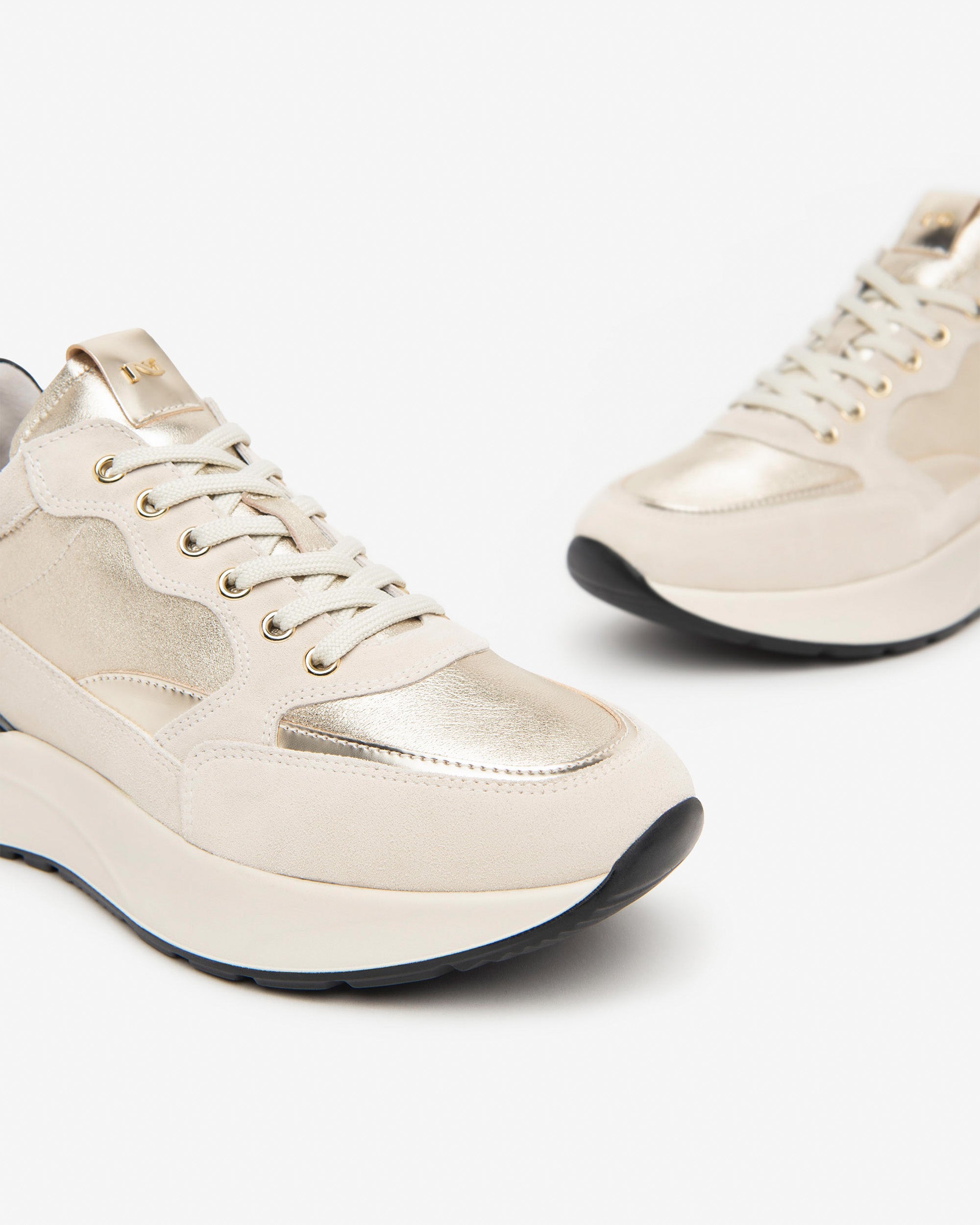 Sneakers Donna in Camoscio, Pelle e Materiale Tecnico