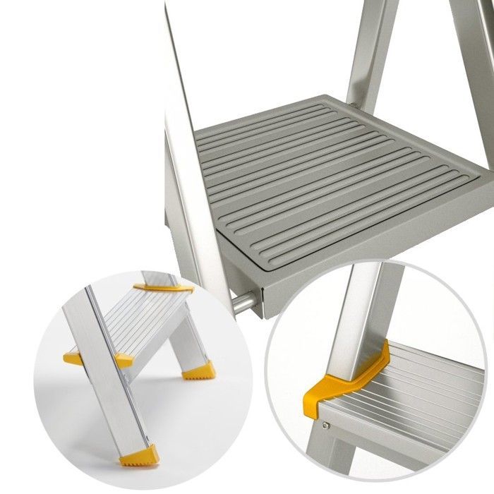 EUROSTYL 3-step aluminum stepladder