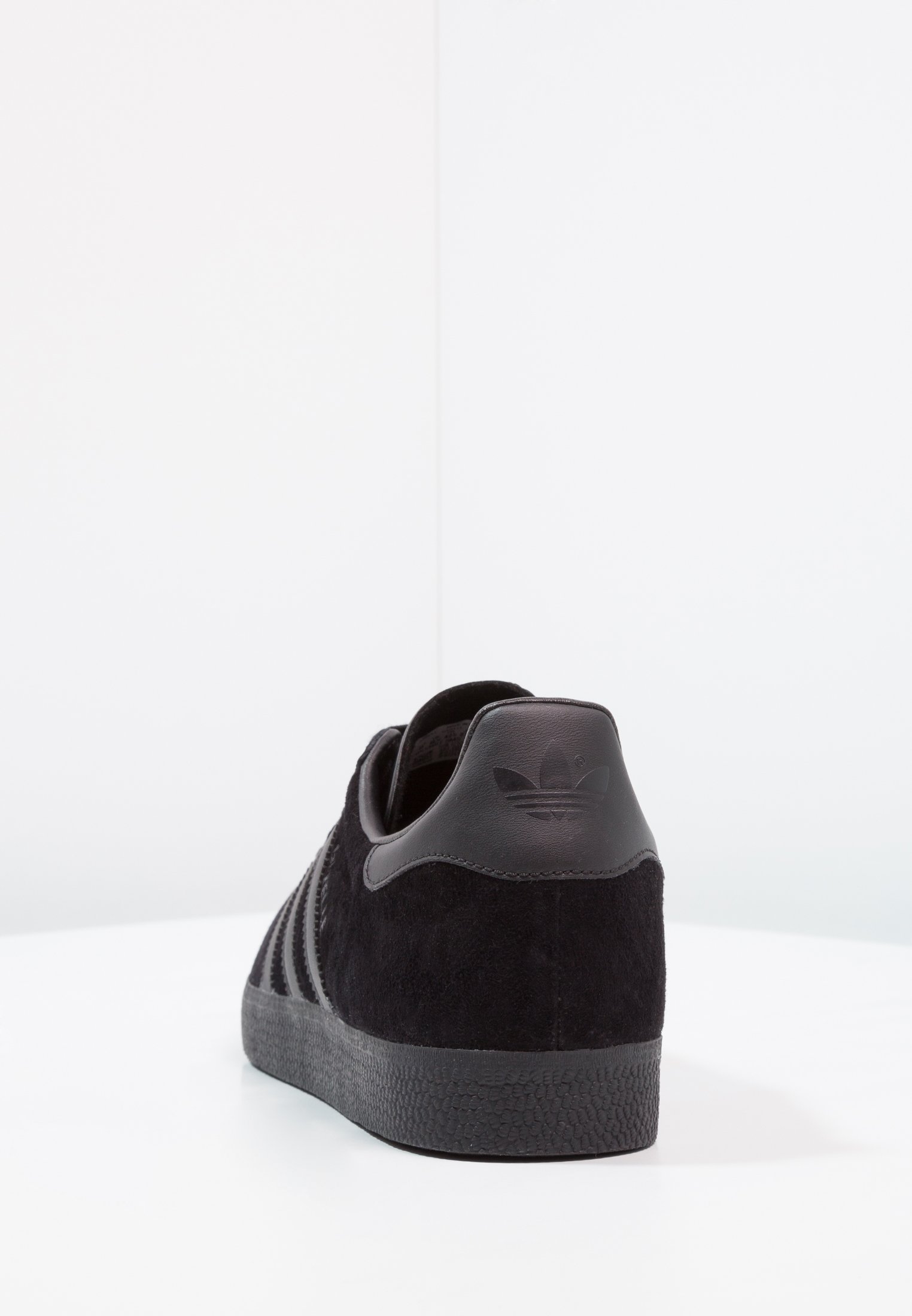 Tênis adidas Originals de cano baixo