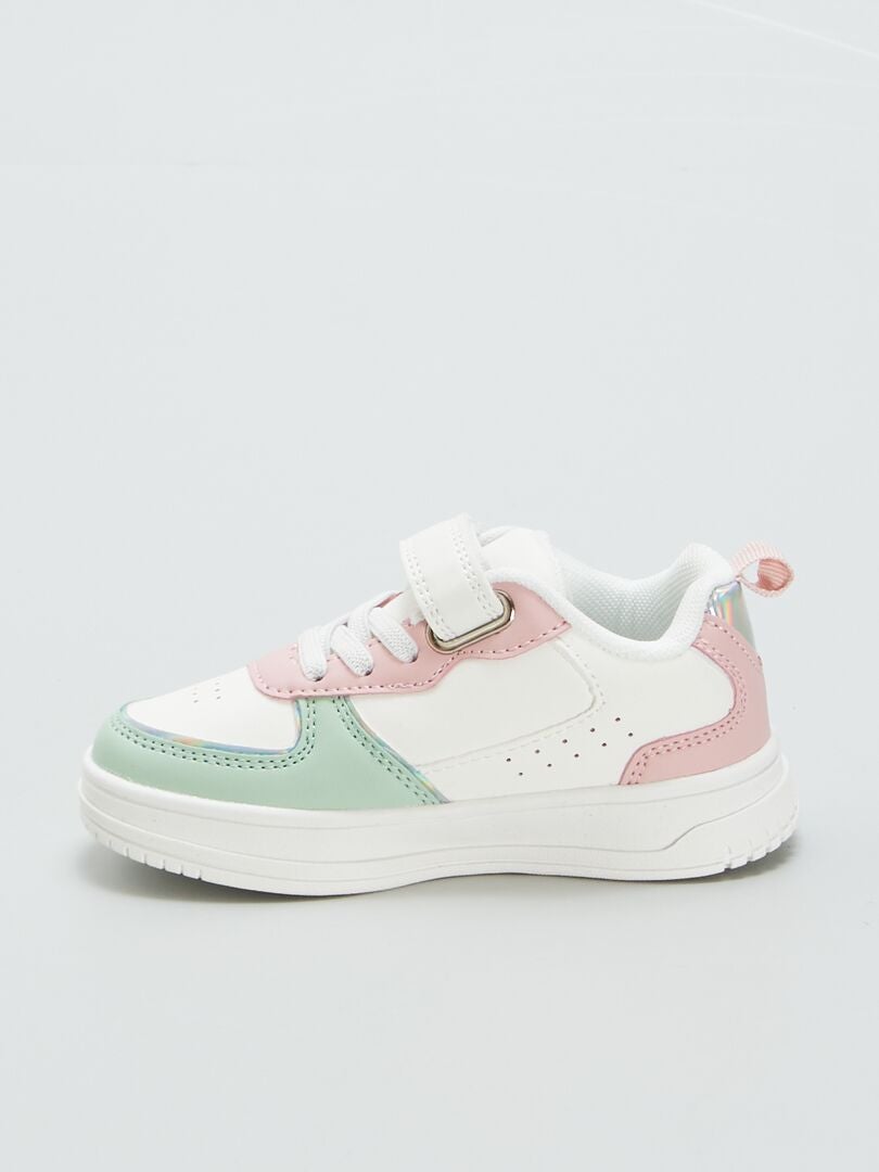 Zapatillas bajas con cierre de velcro - BLANCAS