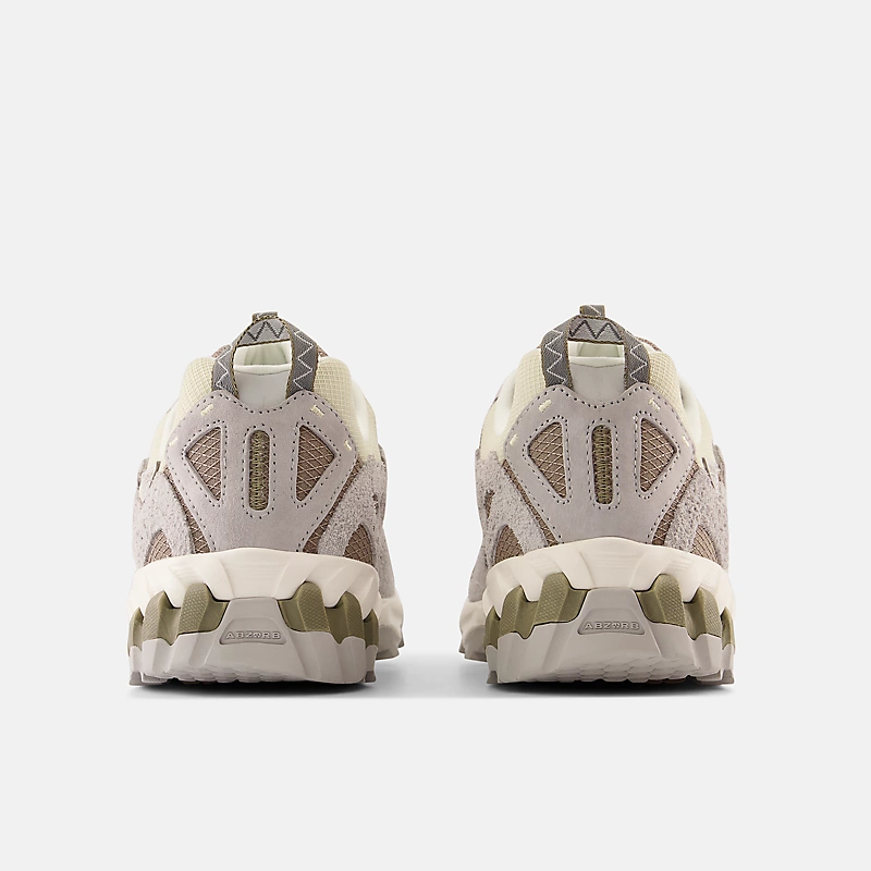 Herren 610v1 – Brighton Grey mit Mushroom und Concrete