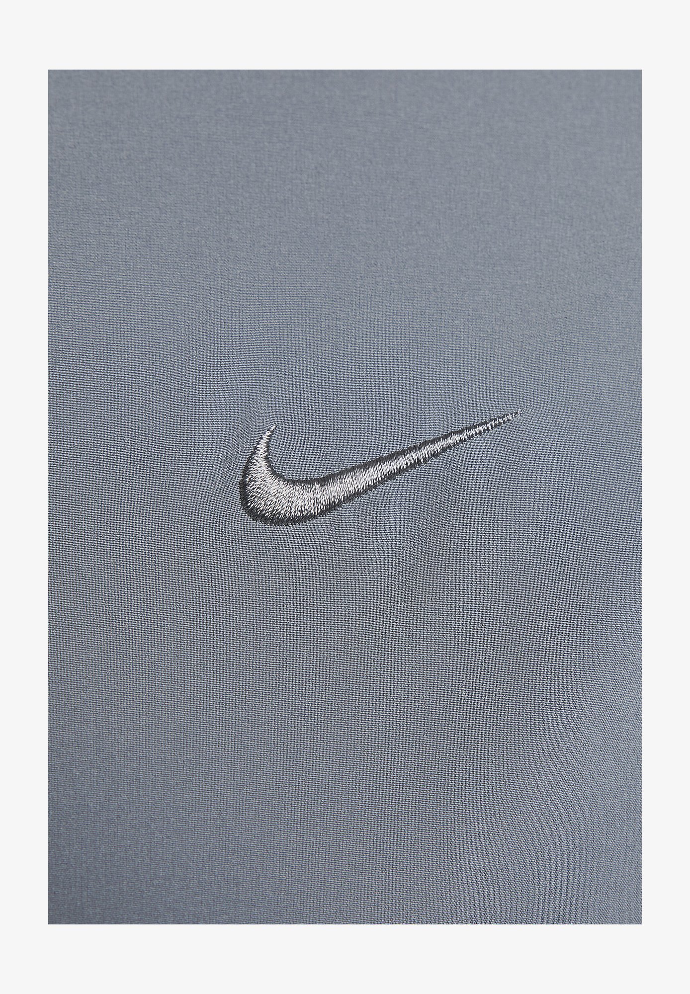 Jaqueta de treino Nike Performance UNLIMITED - cinza fumê/preto