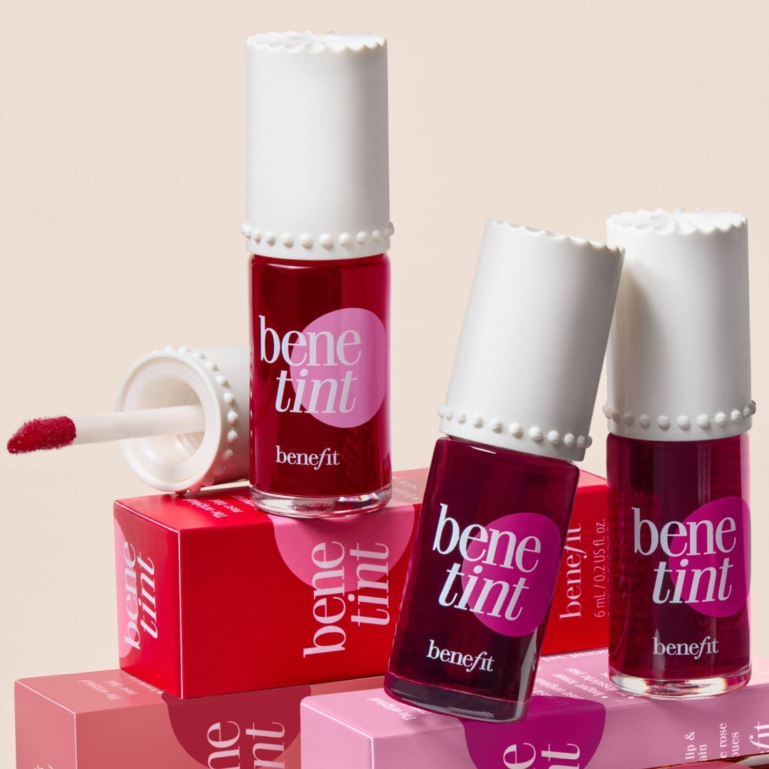 „Benefit Lipstain“ lūpų dažai ir atspalvis „Benetint“ – 10 ml