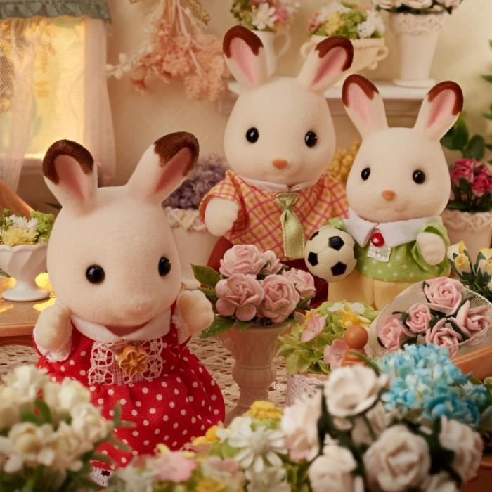 Schokoladenhasenfamilie – Sylvanian Families – 5655 – Bewegliche und bekleidete Figuren – Ab 3 Jahren